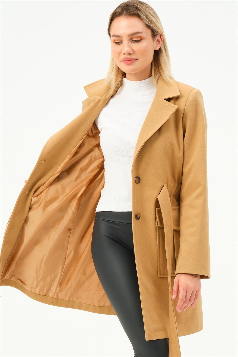 Z6778 DEWBERRY WOMEN'S COAT-CAMEL