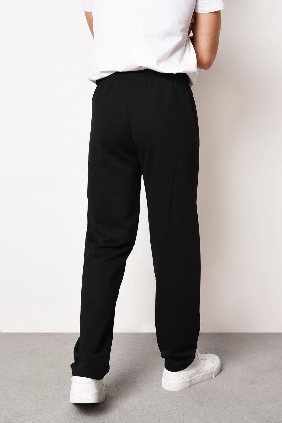15740 Dewberry Zipper Pocket Embroidery Detailed Sweatpants-BLACK