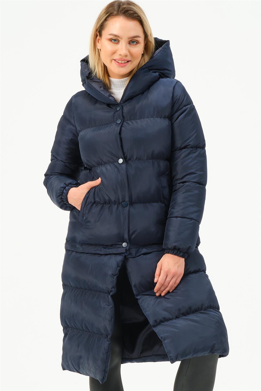 Z6772 DEWBERRY SHORTENABLE WOMEN'S COAT-LACQUER