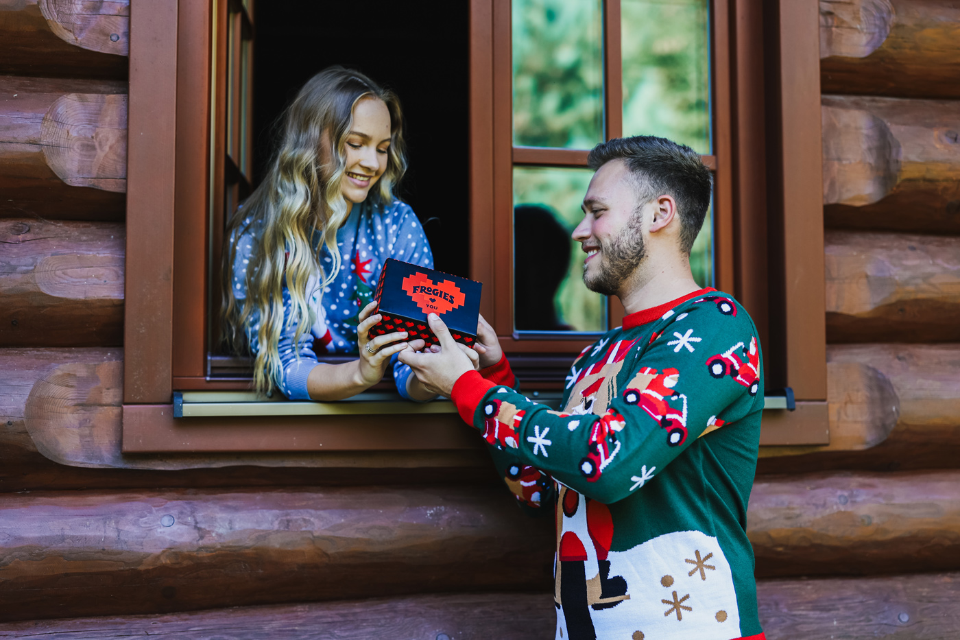 Boxeri barbati, Frogies