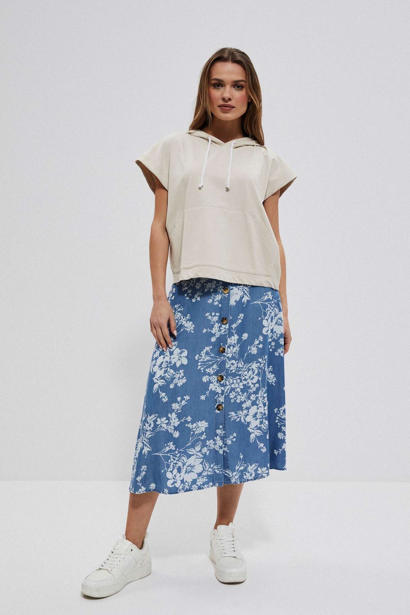 Sleeveless sweatshirt