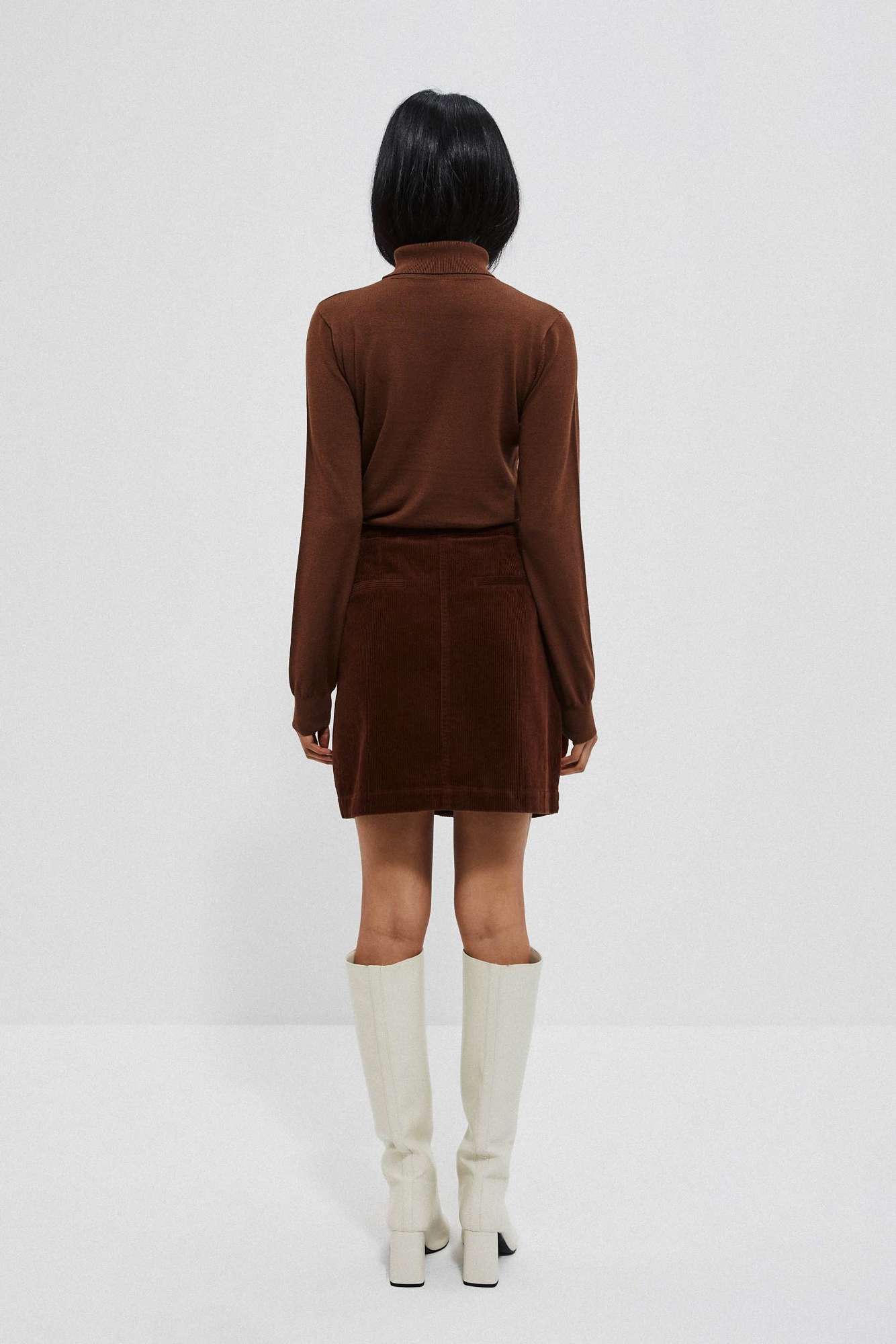 Suede skirt with decorative buttons