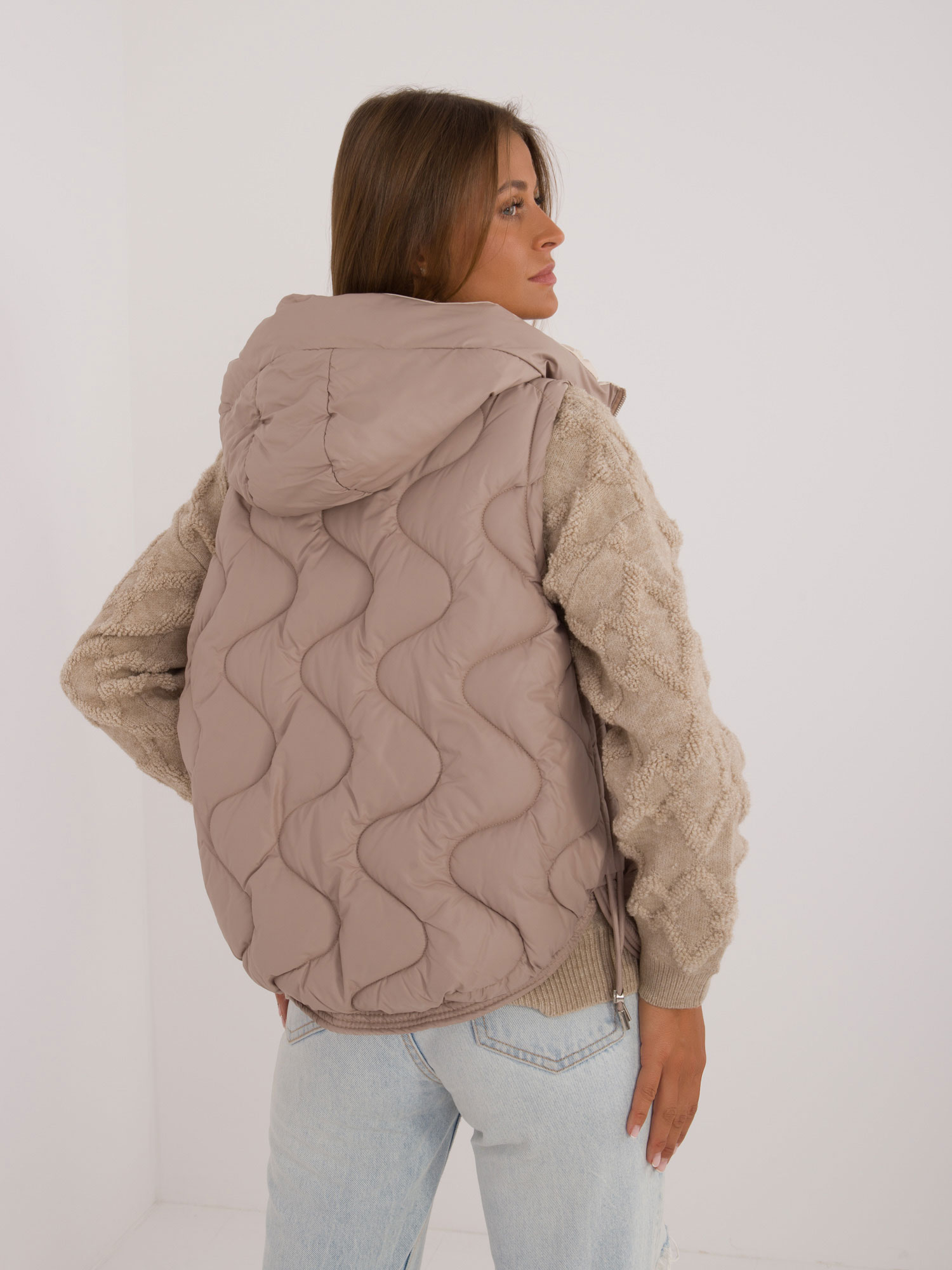 Vest-MBM-KZ-2302.54-beige