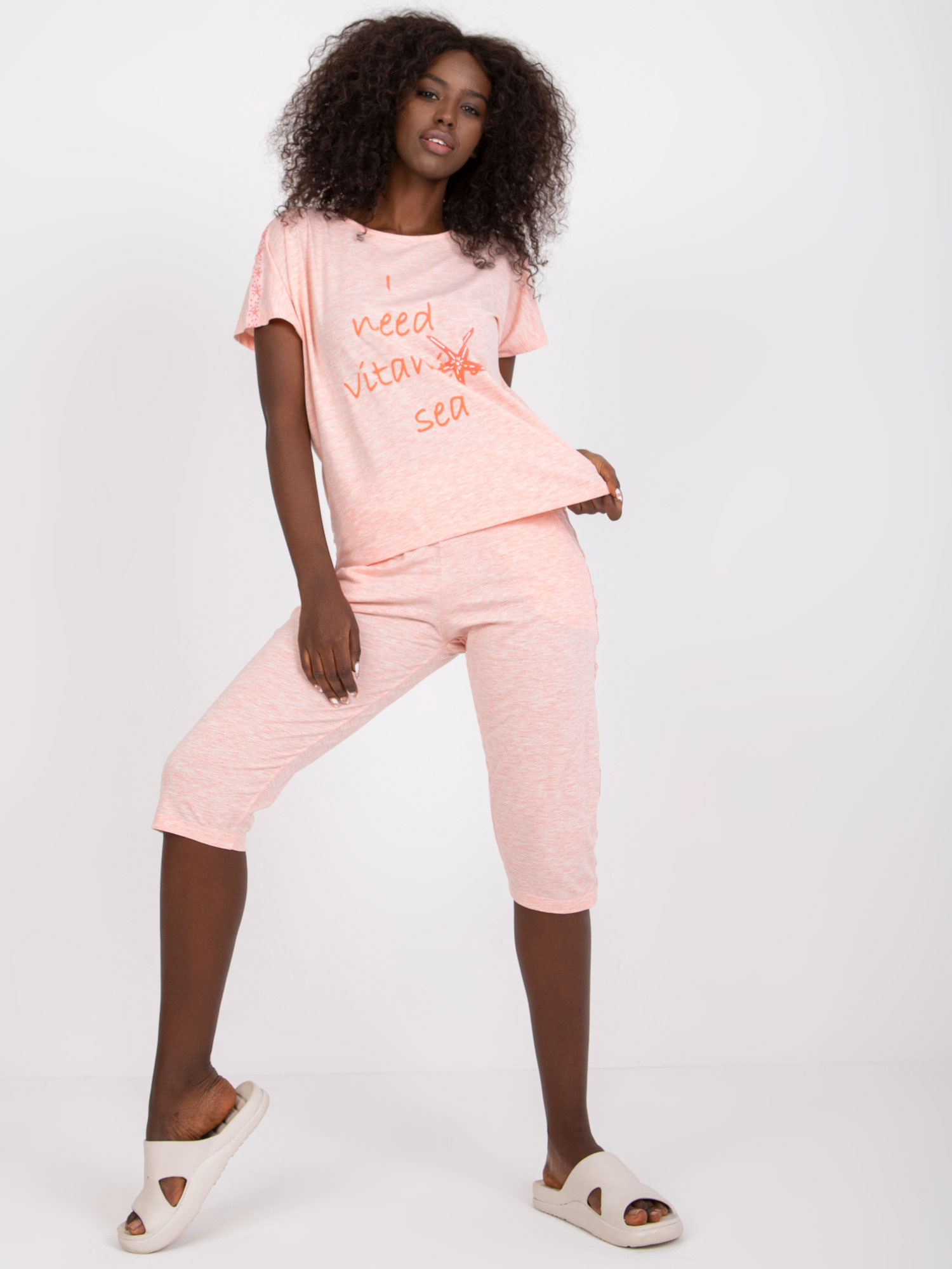 Pink two-piece pyjamas with short sleeves