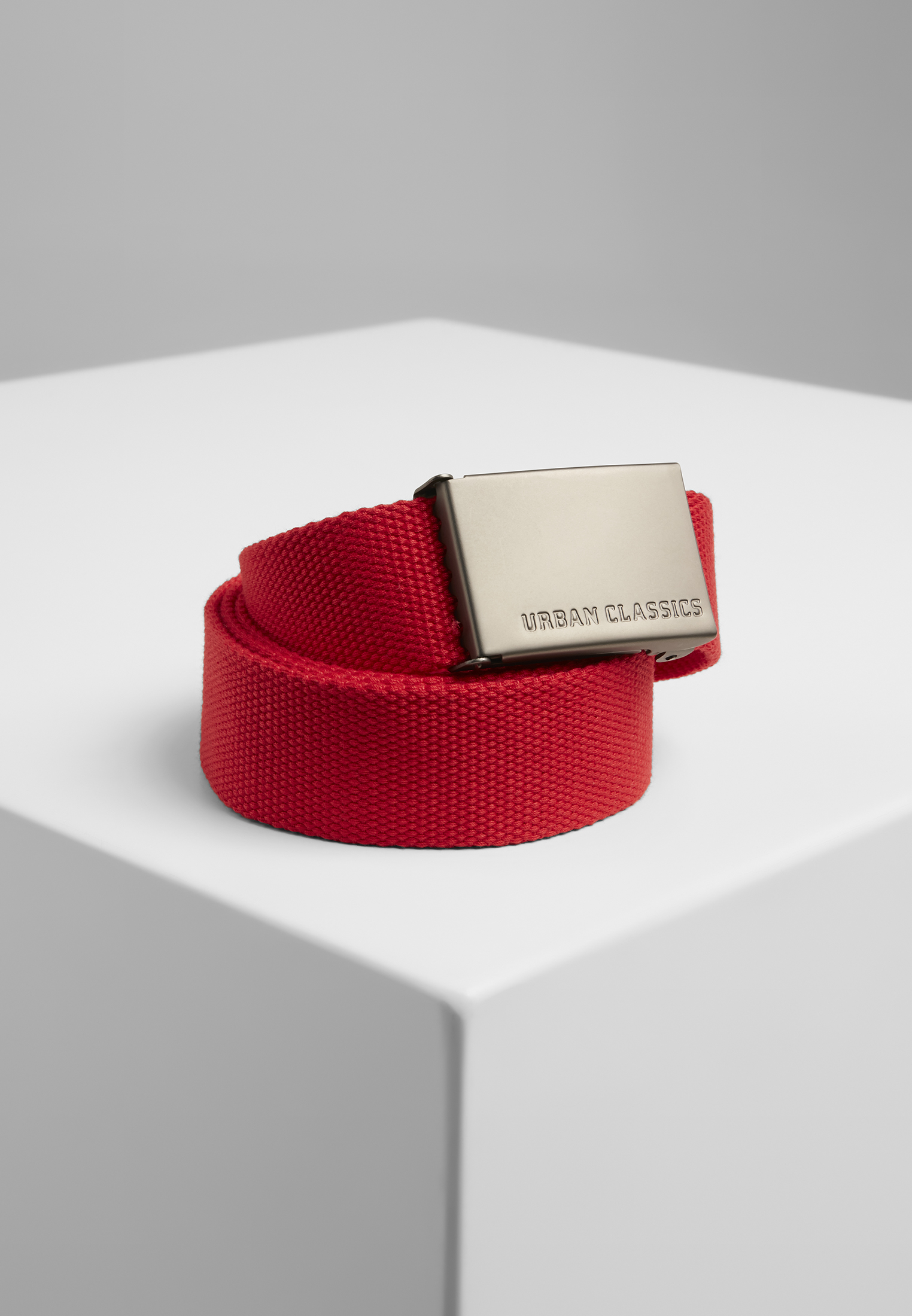 Canvas belts red
