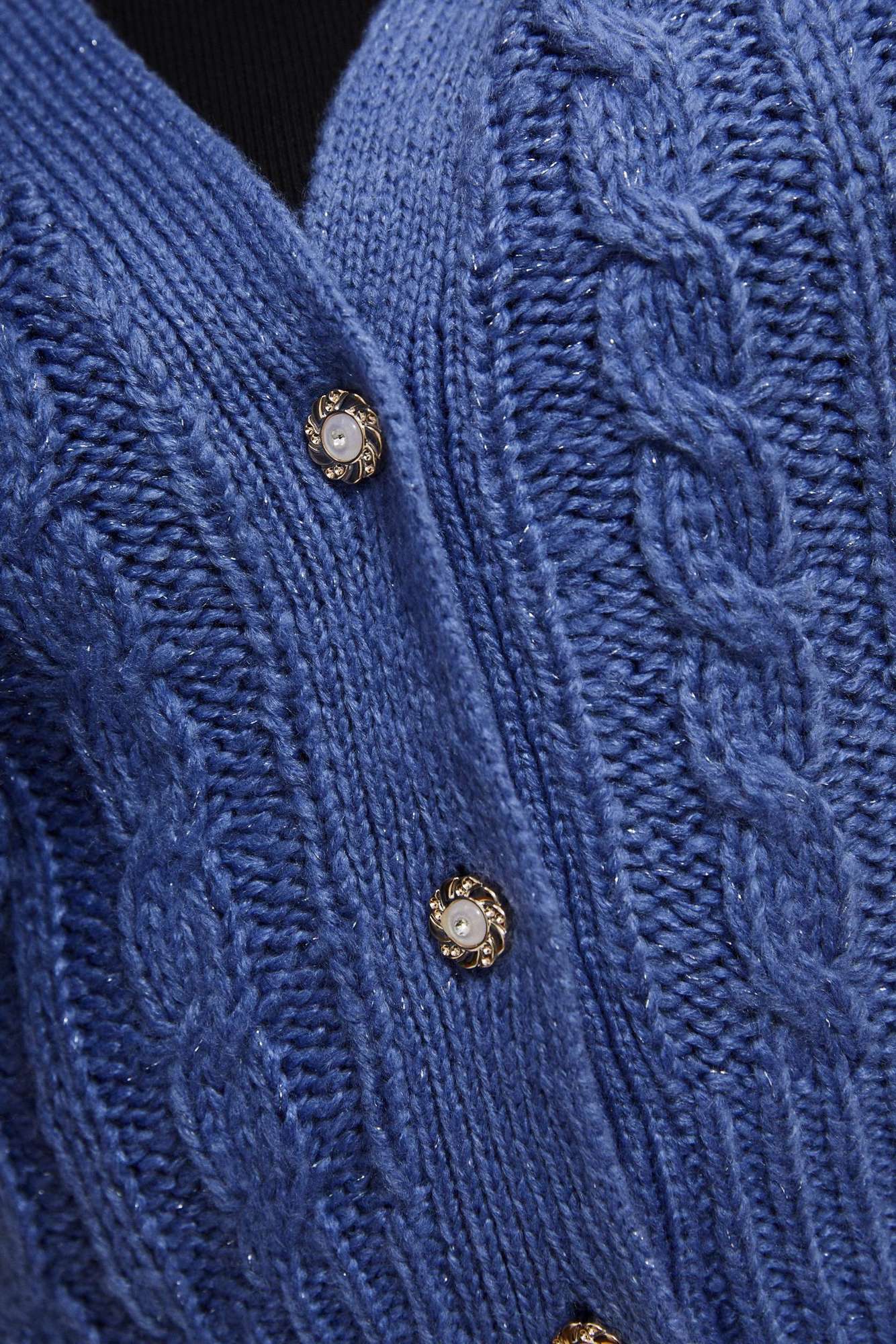 Women's cable knit sweater