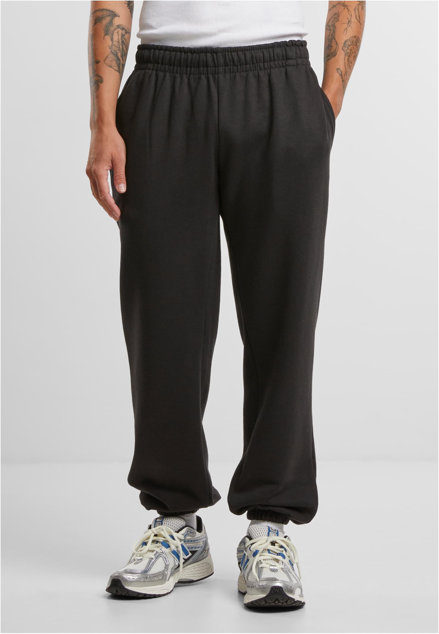 Men's Basic Essential Sweatpants Black