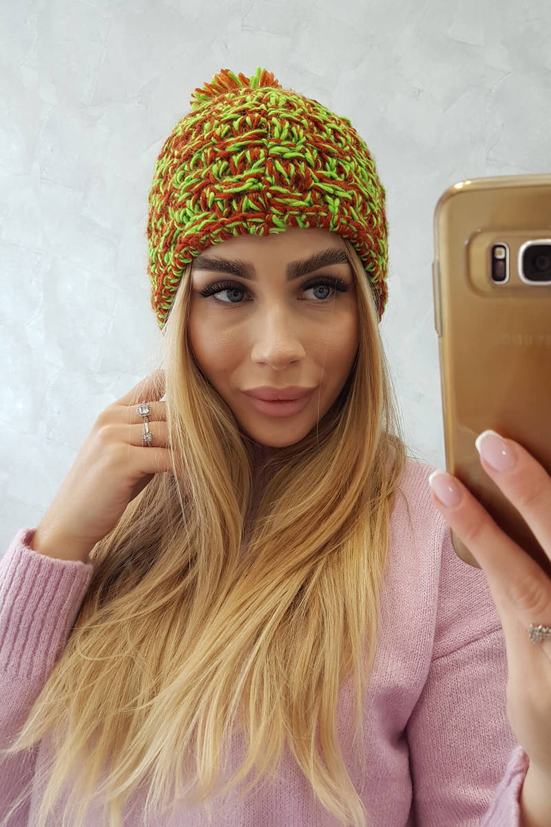 Beanie with fleece Fiona K275 green neon + red