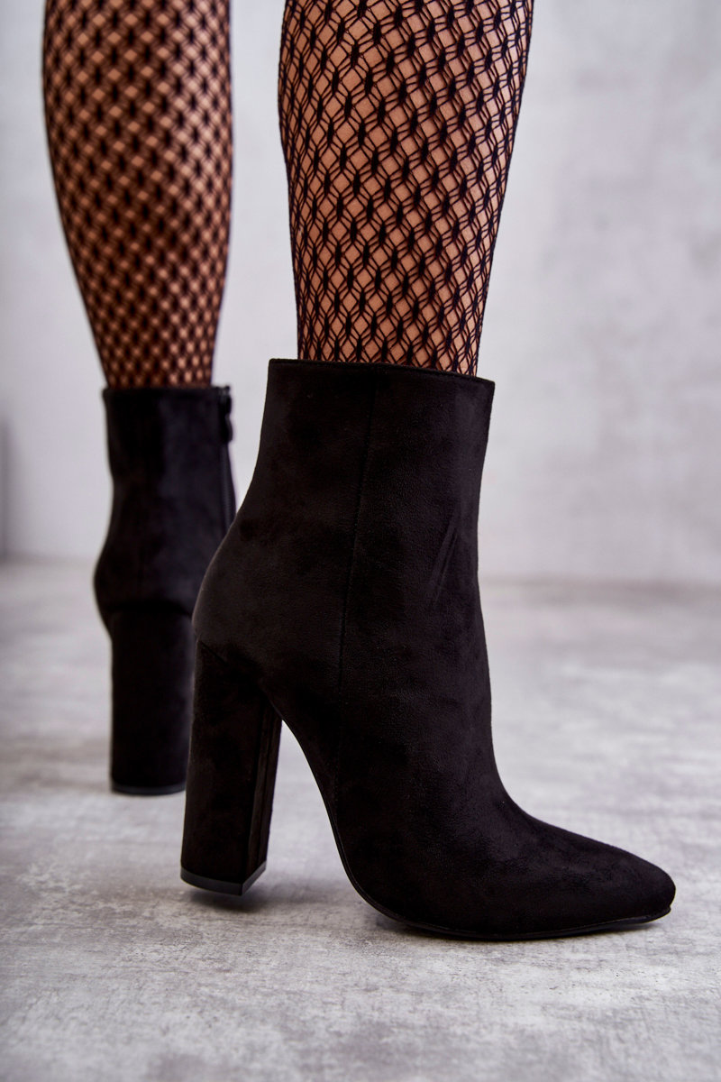 Botine dama, Kesi