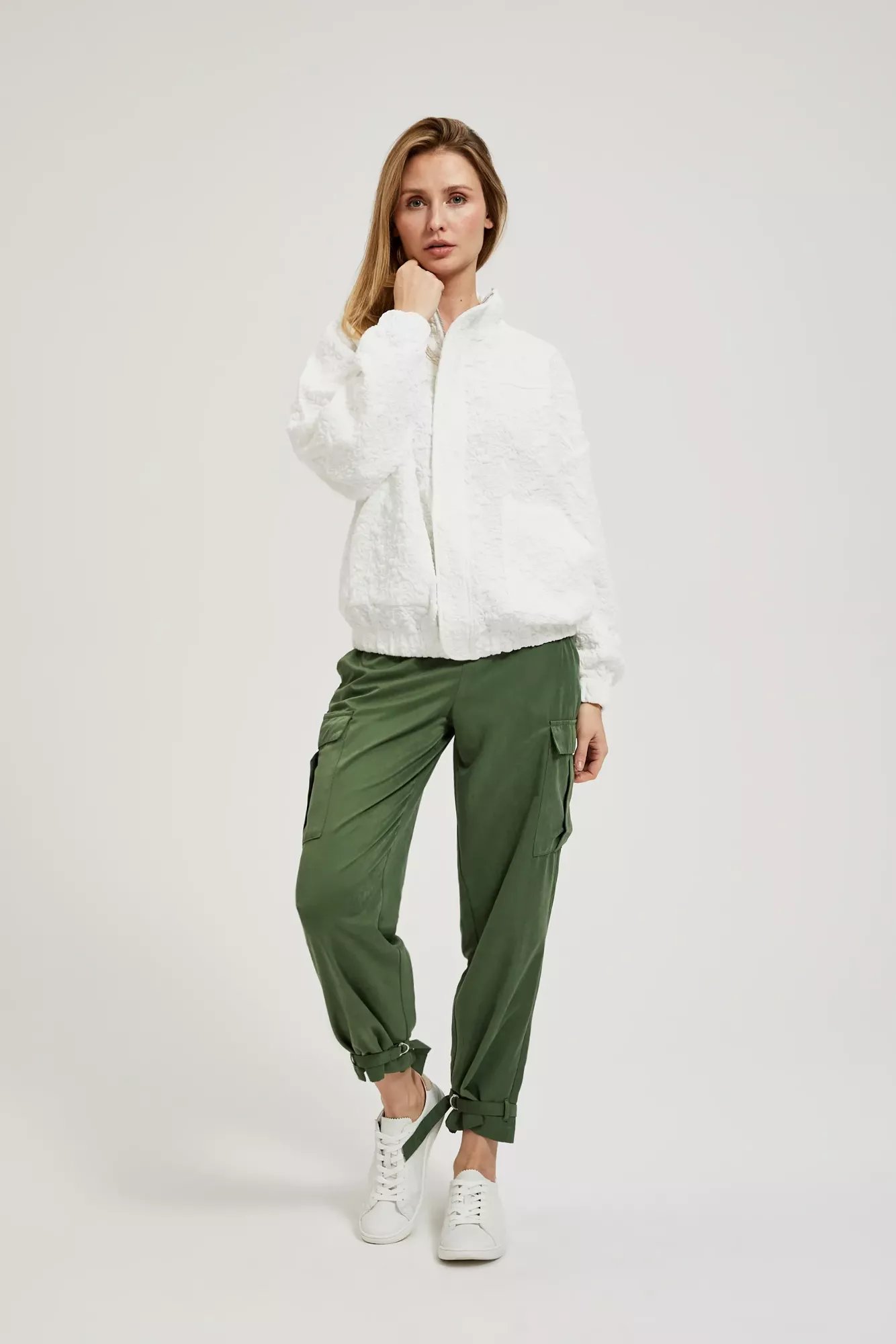 WOMEN&#039;S SWEATSHIRT