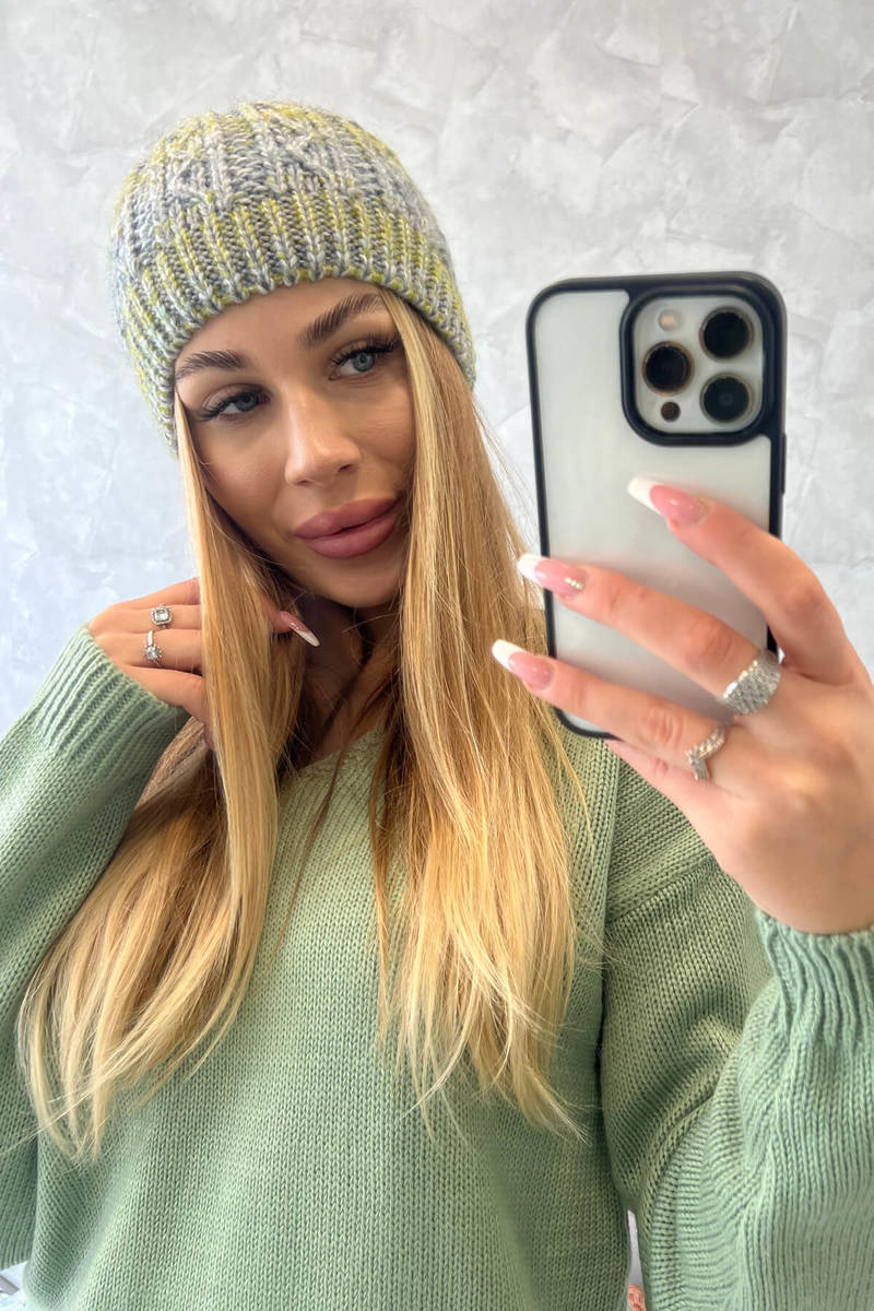Beanie with fleece Melisa K241 grey+olive