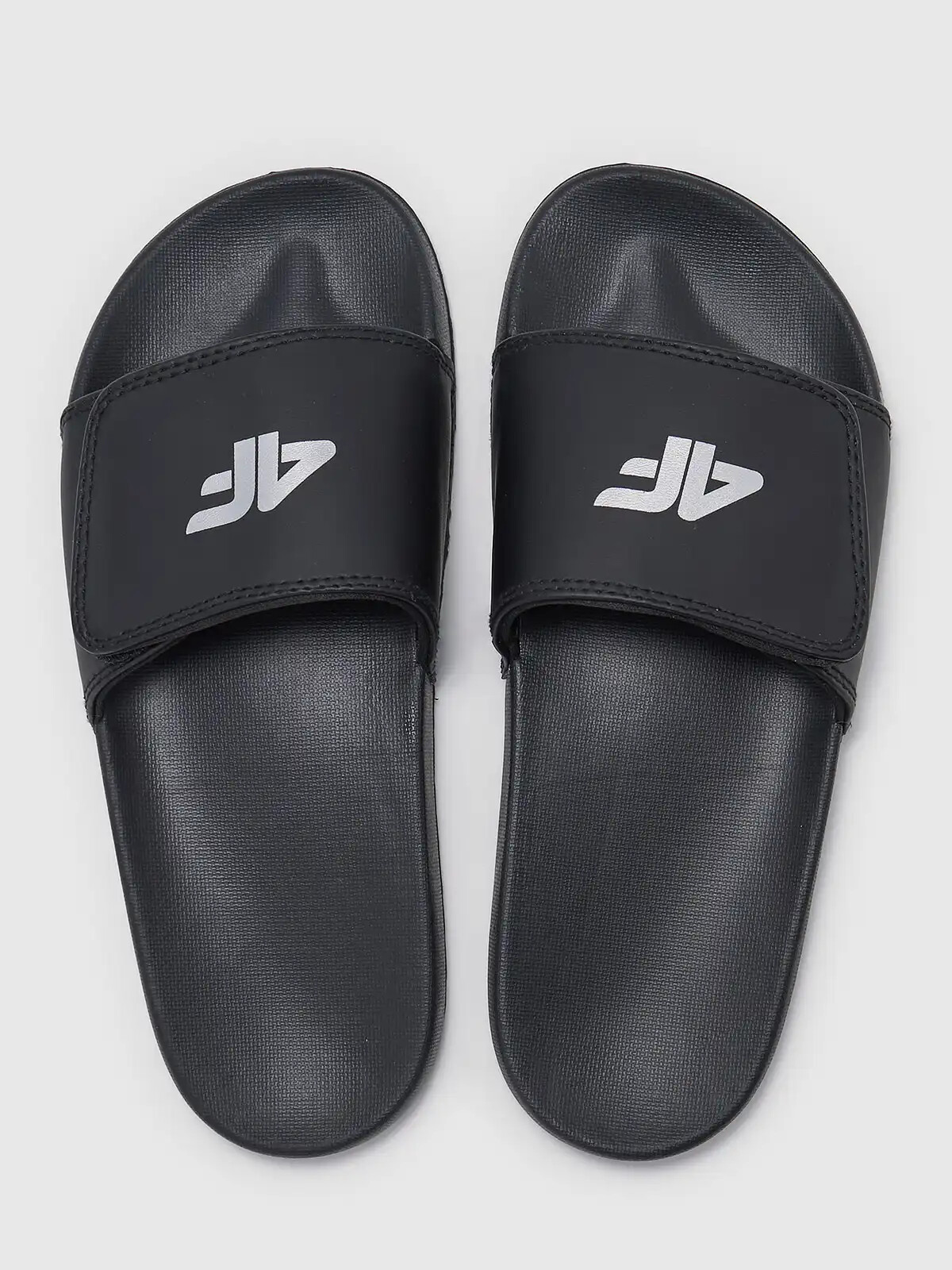 Boys slippers 4F