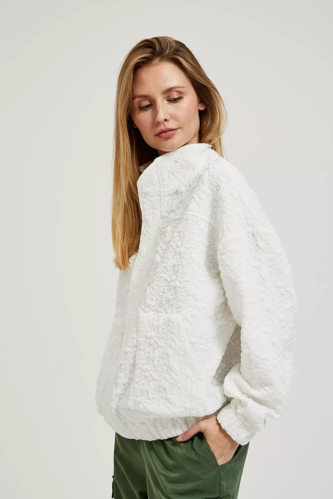 WOMEN&#039;S SWEATSHIRT