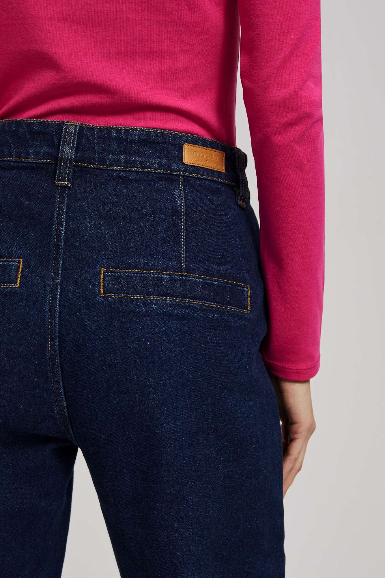 Jeans with flared legs