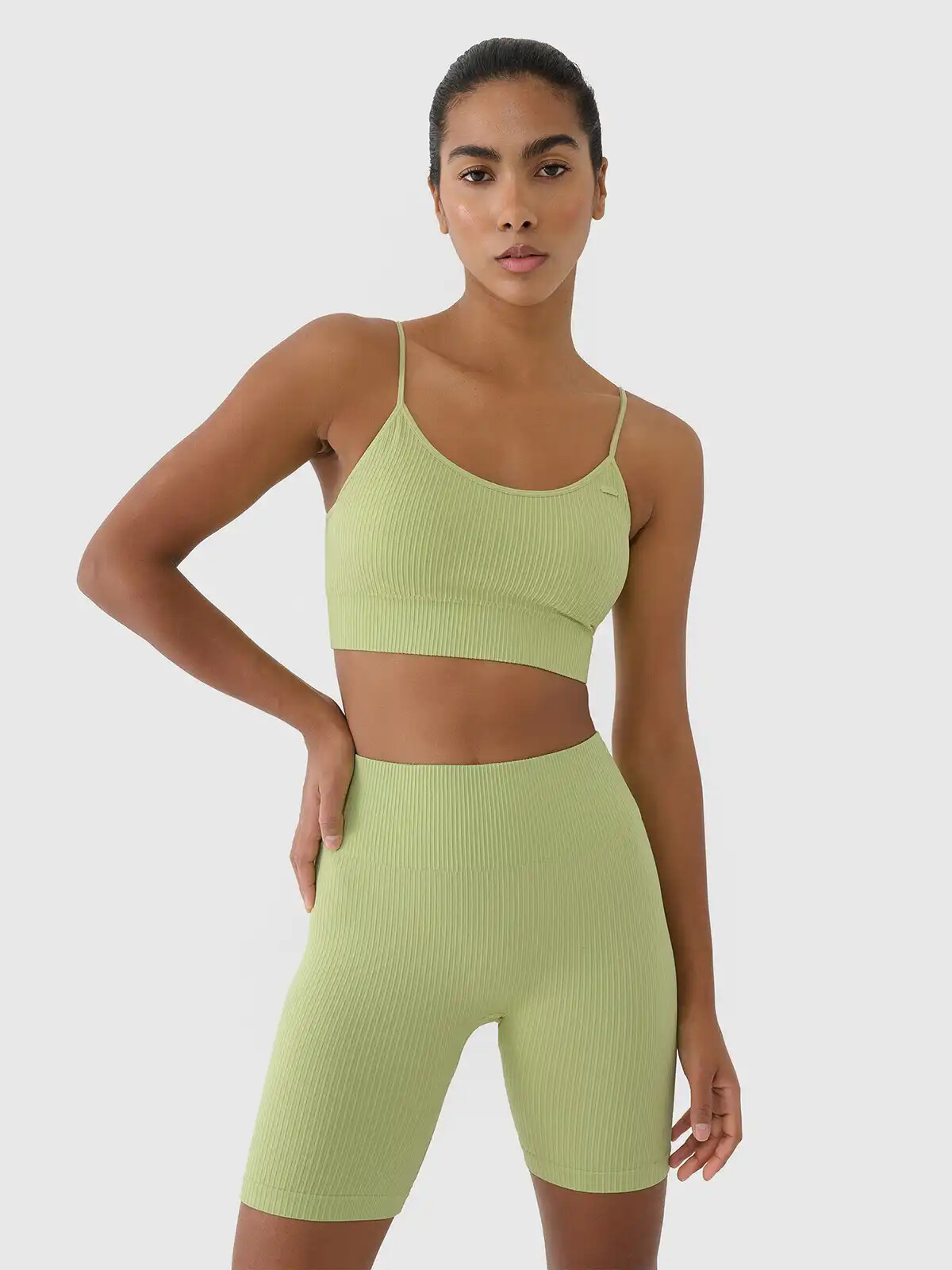 Women&#039;s seamless sports bra 4F