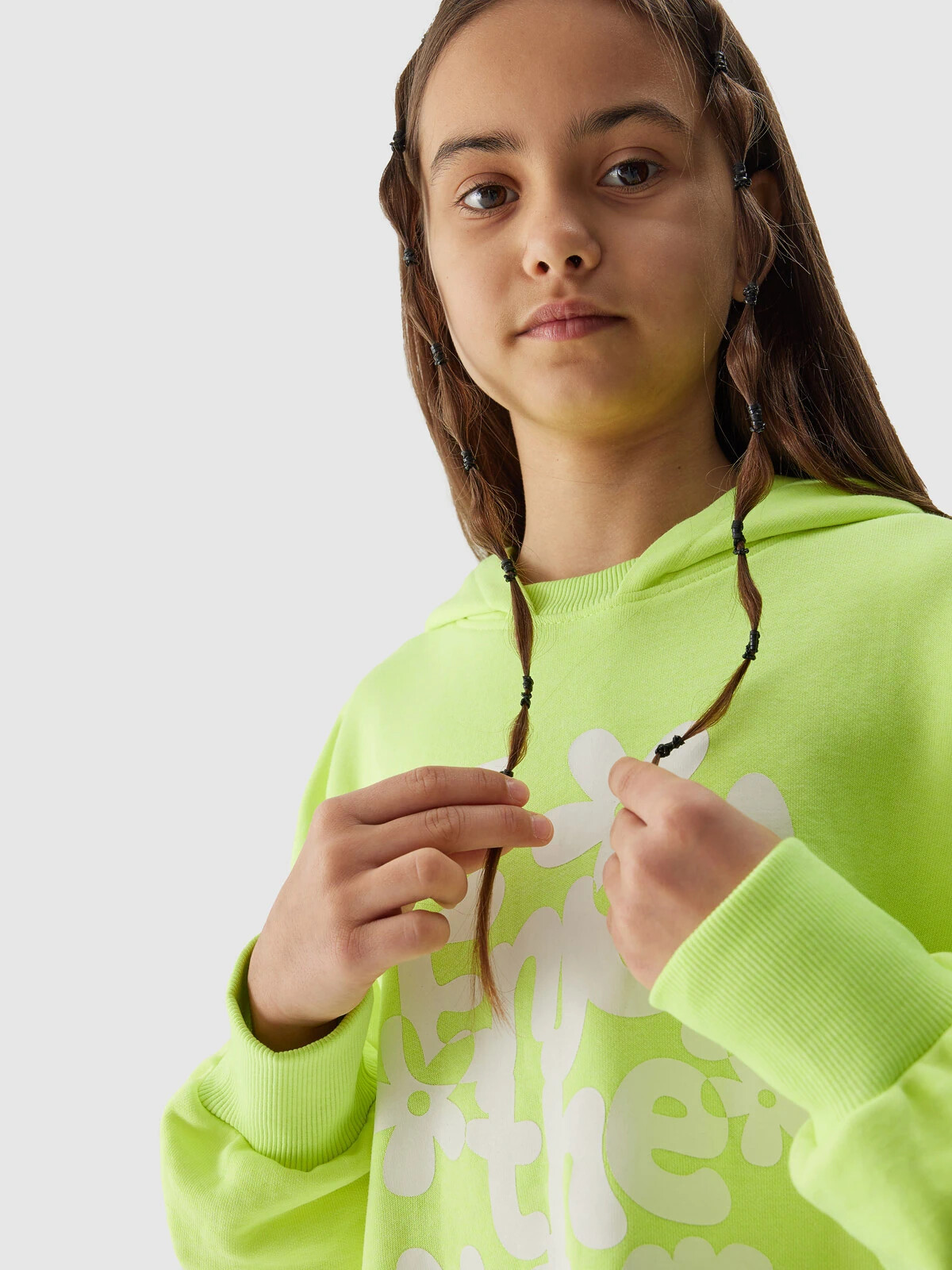 Girls&#039; sweatshirt without fastening and with hood 4F - yellow