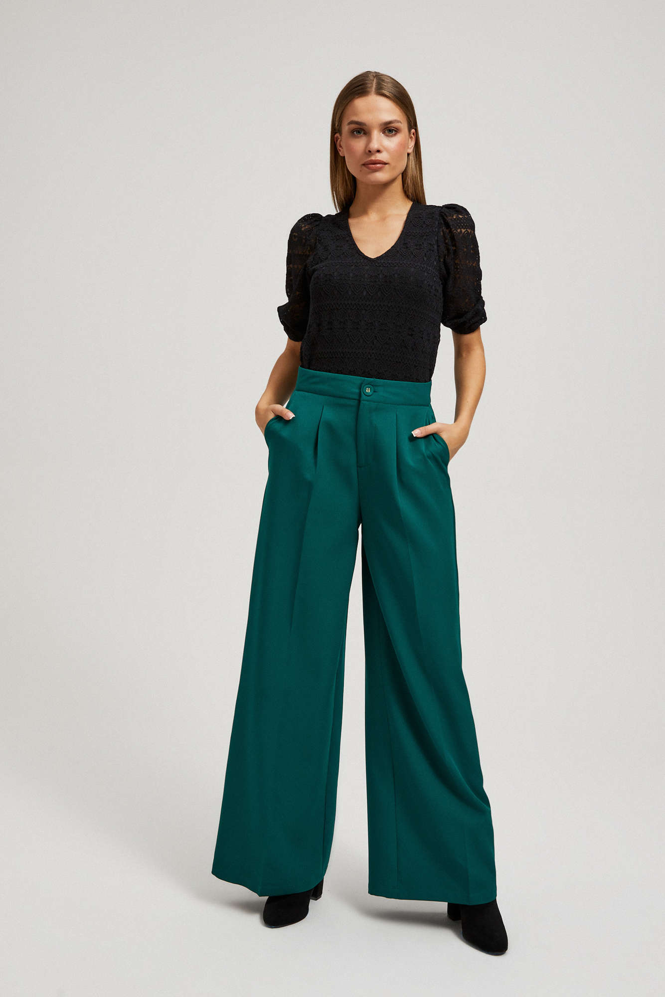 Lace blouse with puff sleeves