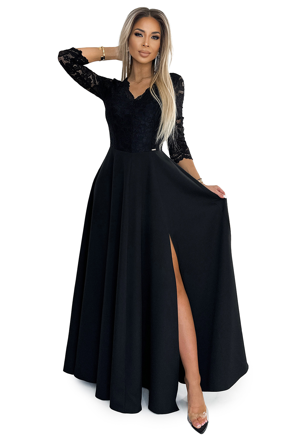 Levně AMBER elegantní krajkové dlouhé šaty s výstřihem a rozparkem na nohavicích - černé