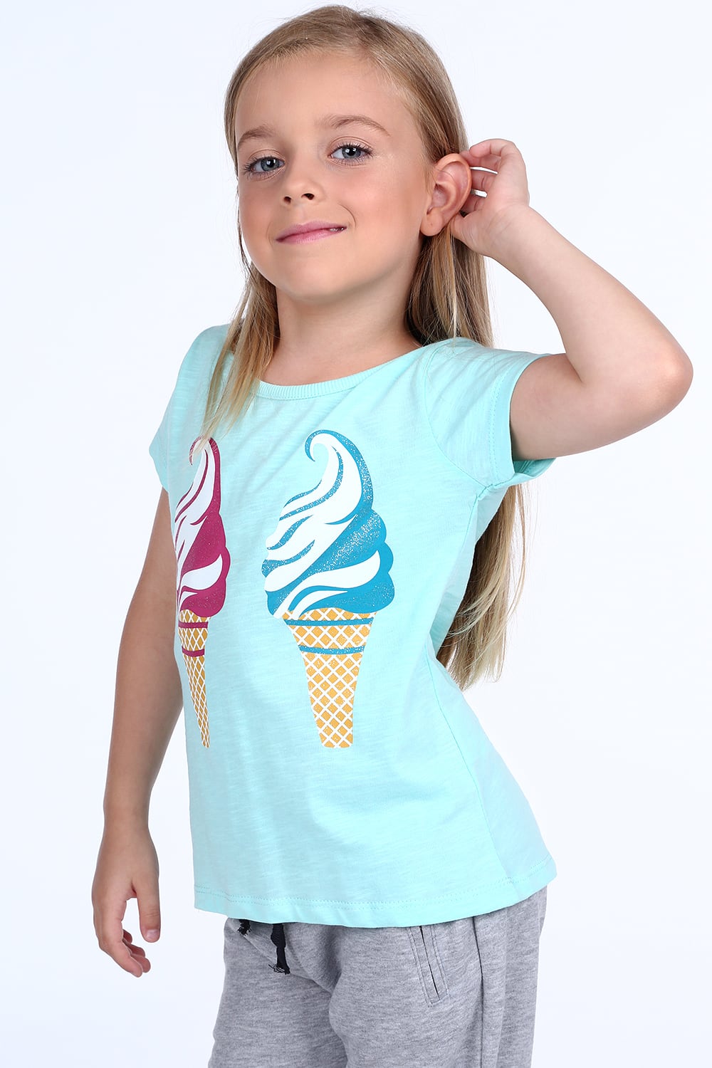 T-shirt with mint application