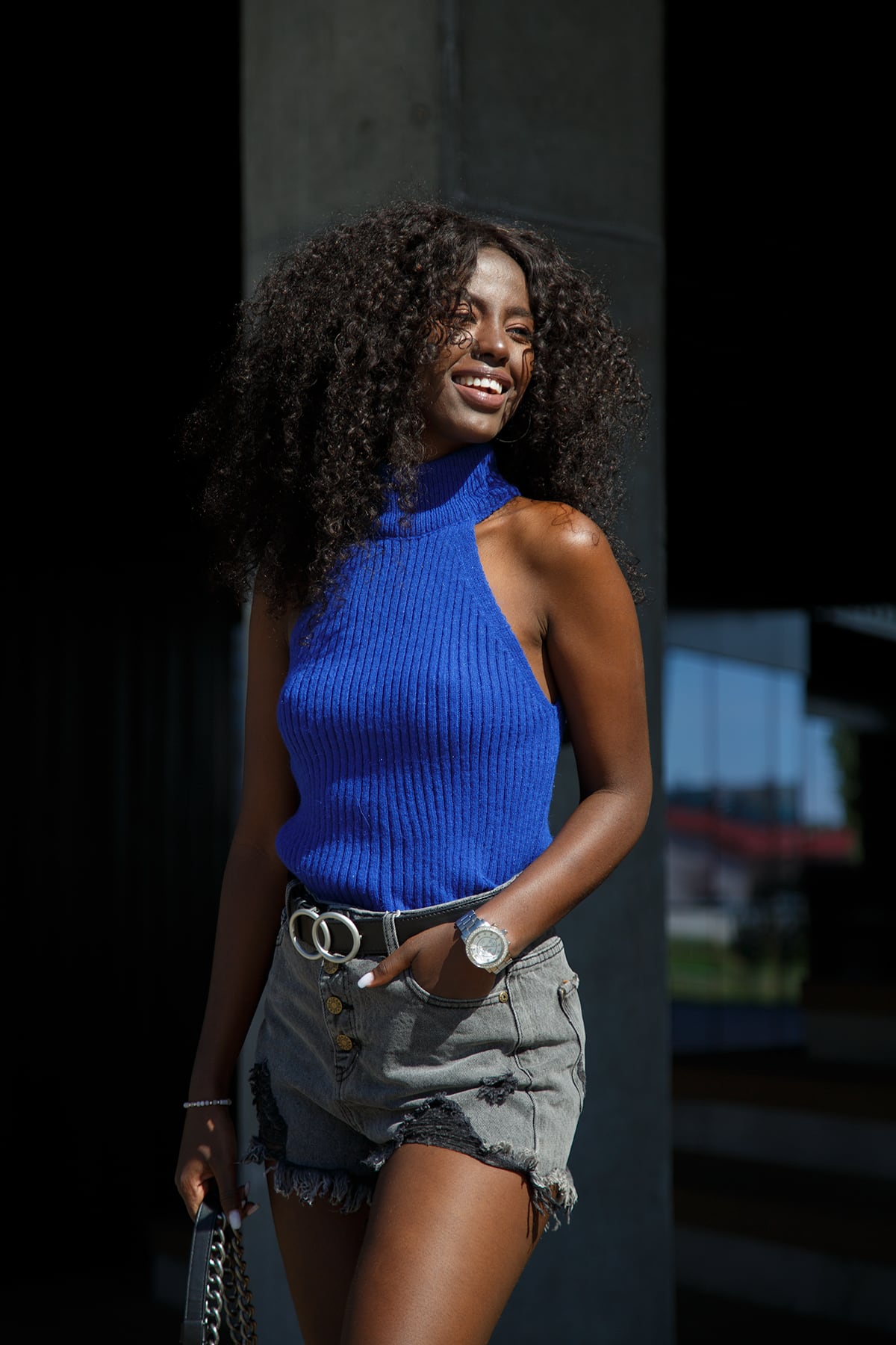 Cornflower blue ribbed turtleneck without sleeves