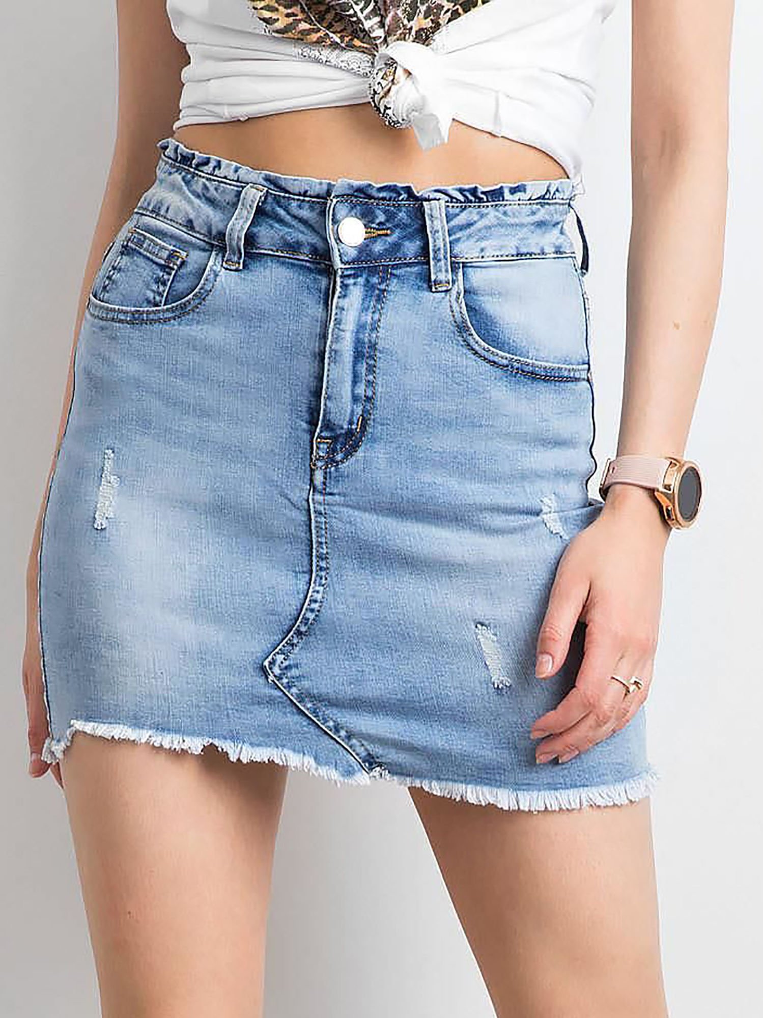 Women&#039;s blue denim mini skirt