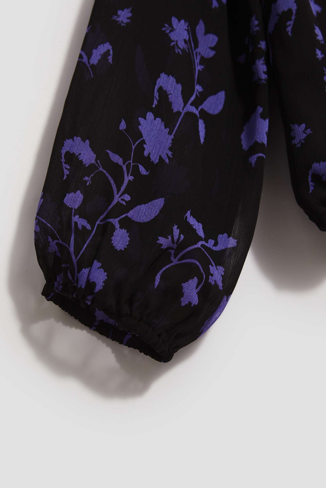 Shirt with floral pattern