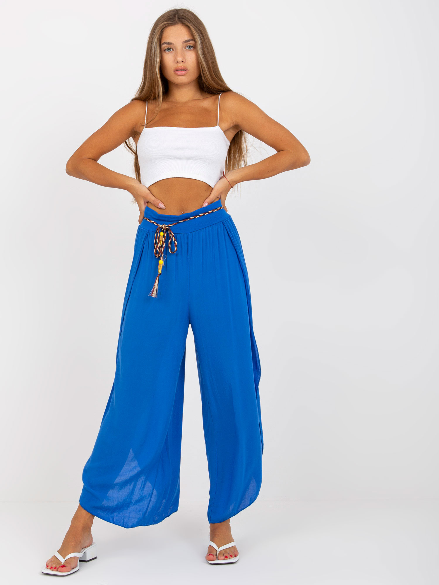 Dark blue airy trousers made of fabric with belt OCH BELLA