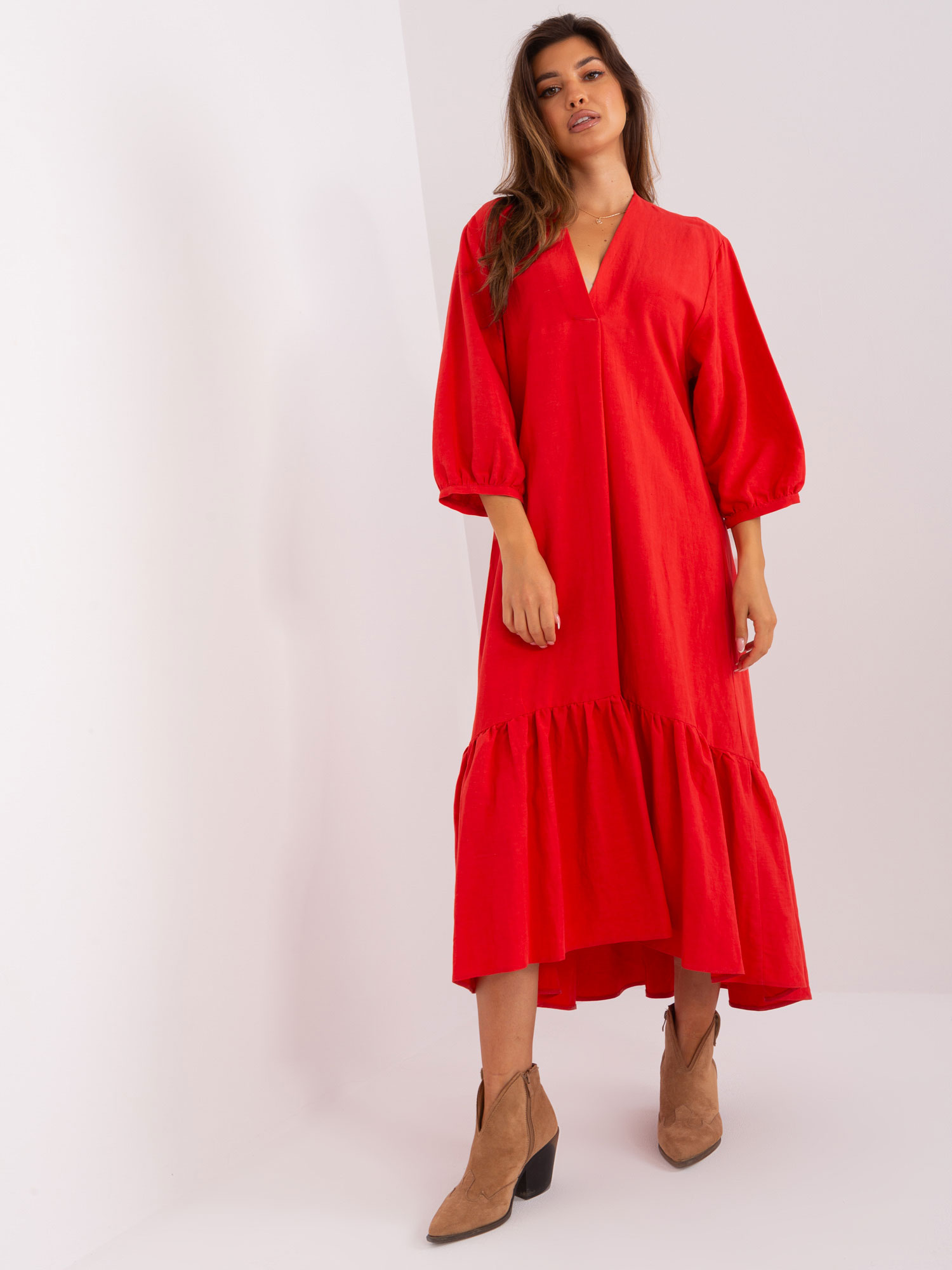 Levně Červené midi šaty s volánem od ZULUNA