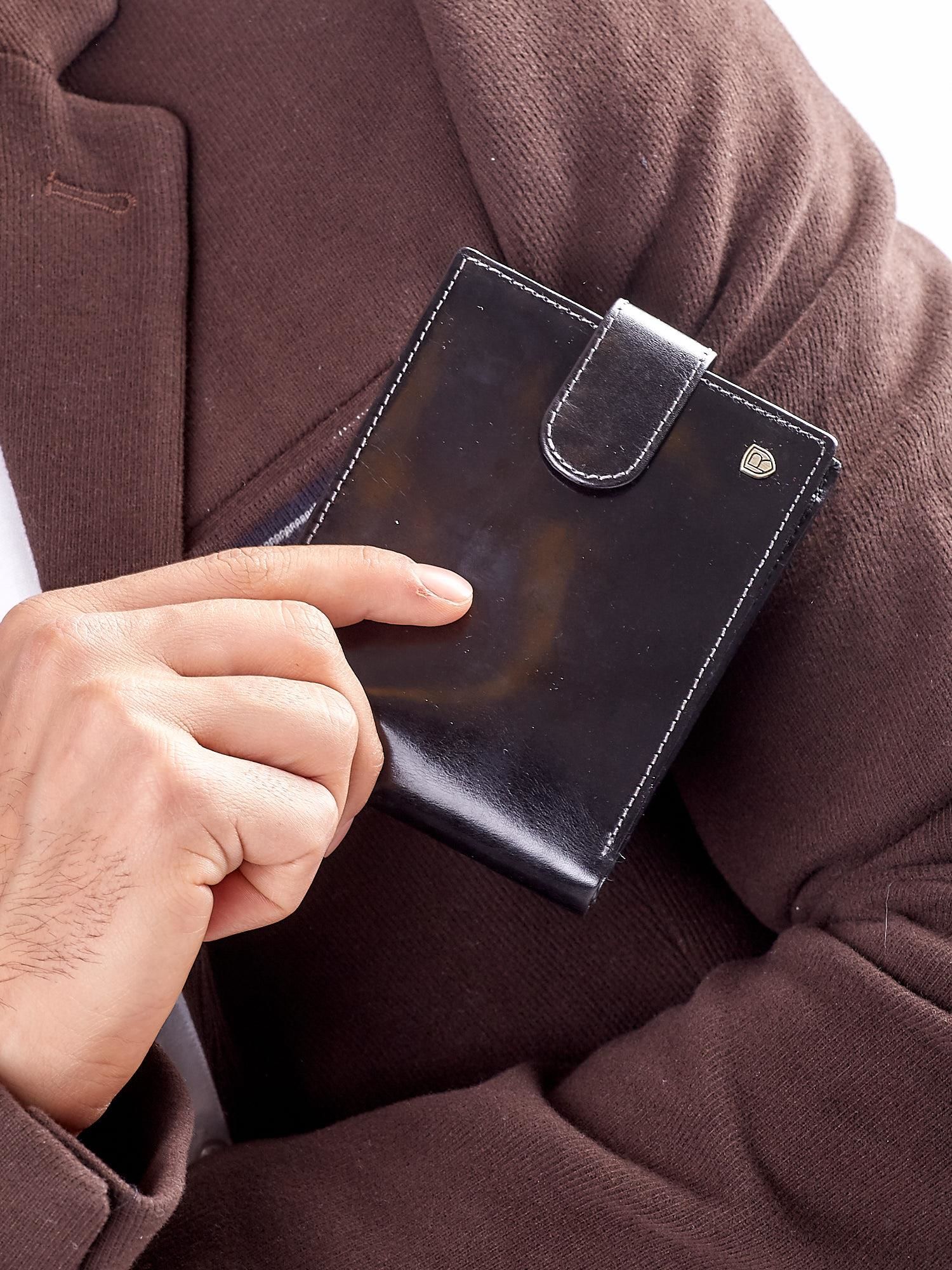 black-elegant-leather-wallet