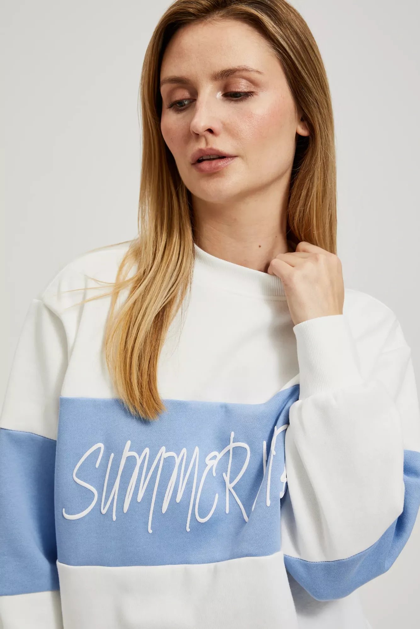 Women's sweatshirt