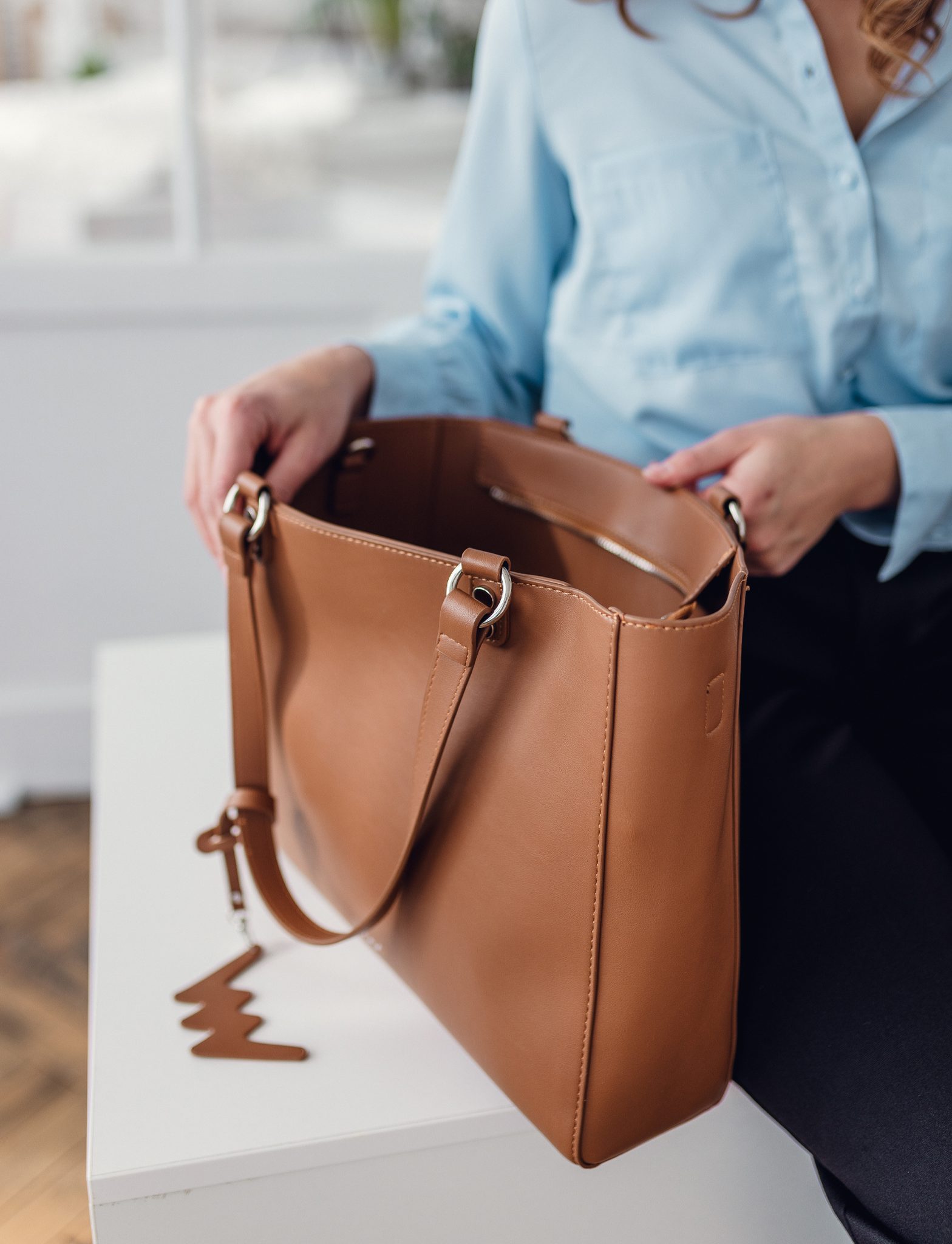 Geantă Camelia Brown