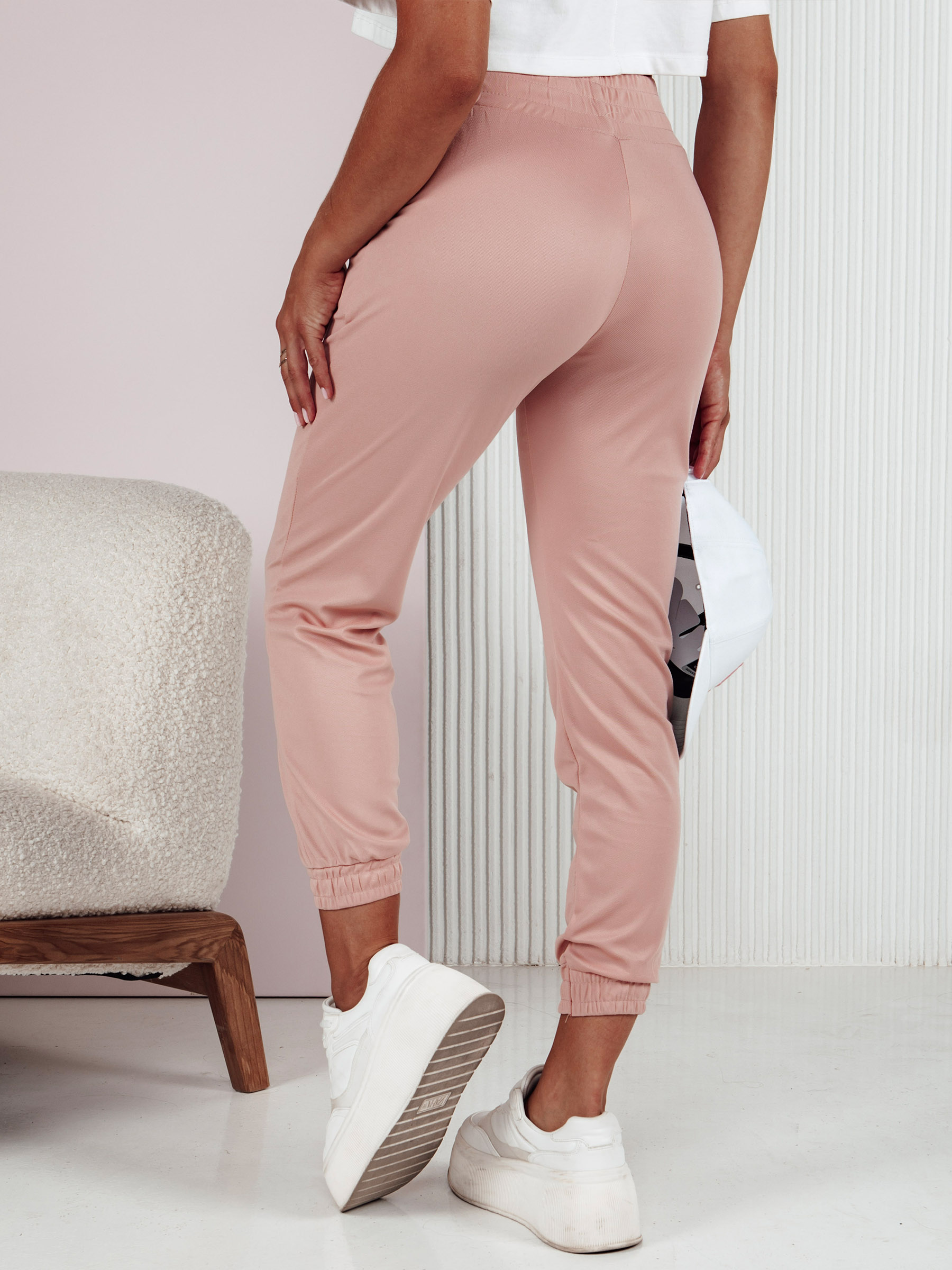 Spodnie dresowe damskie FASHIONCORE różowe Dstreet