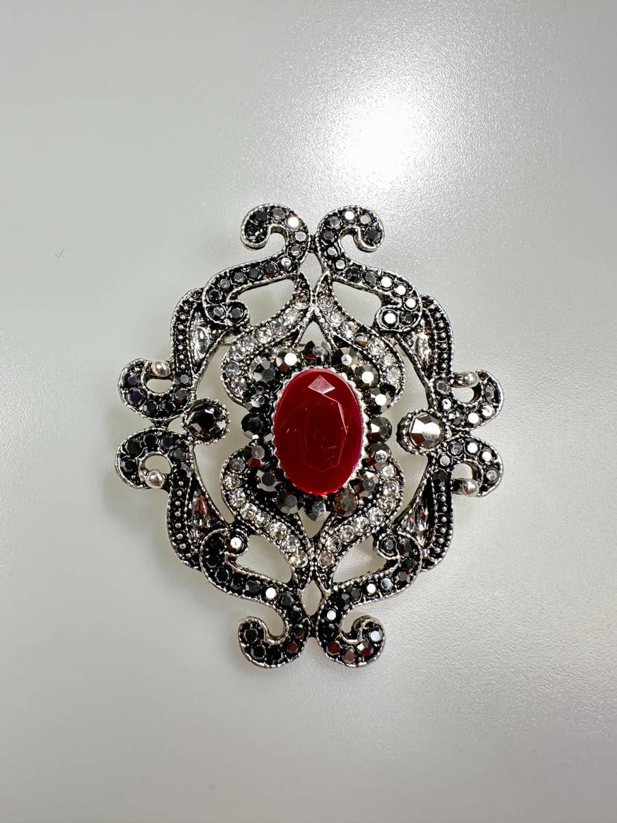 Brooch XZ459-107 Silver + Red