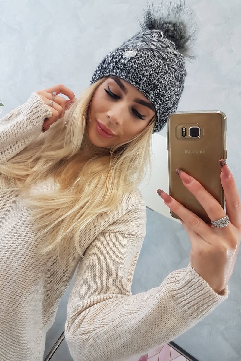 Cap K169 black+white