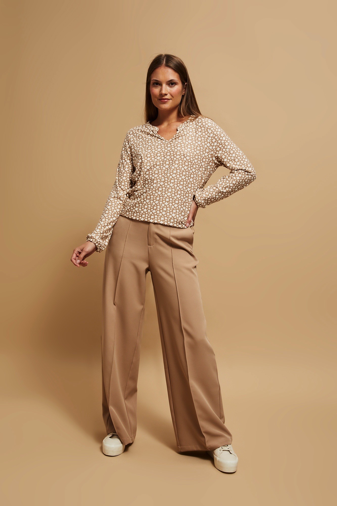 Patterned blouse with V-neck