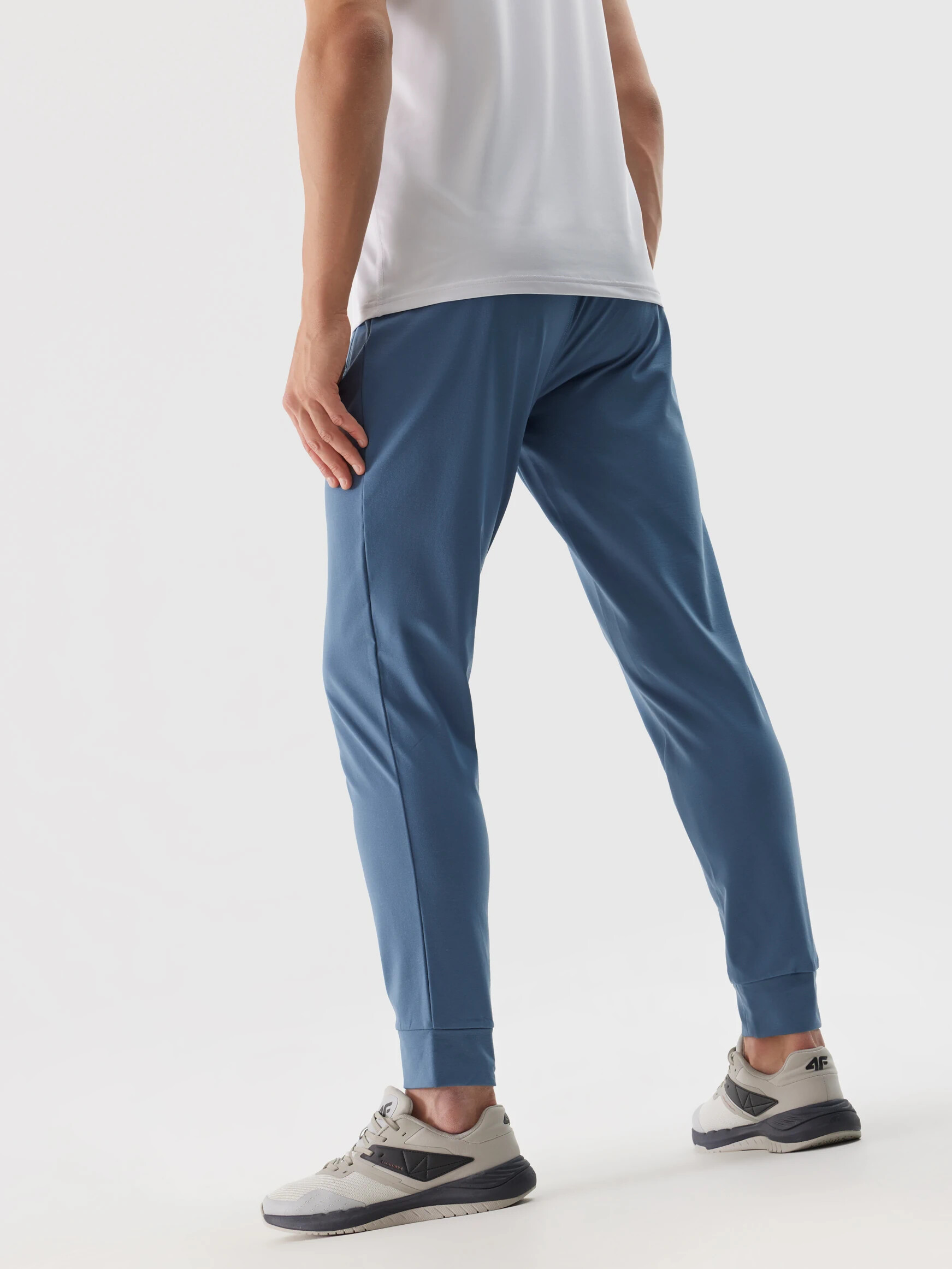 Men&#039;s quick-drying sports pants 4F - denim