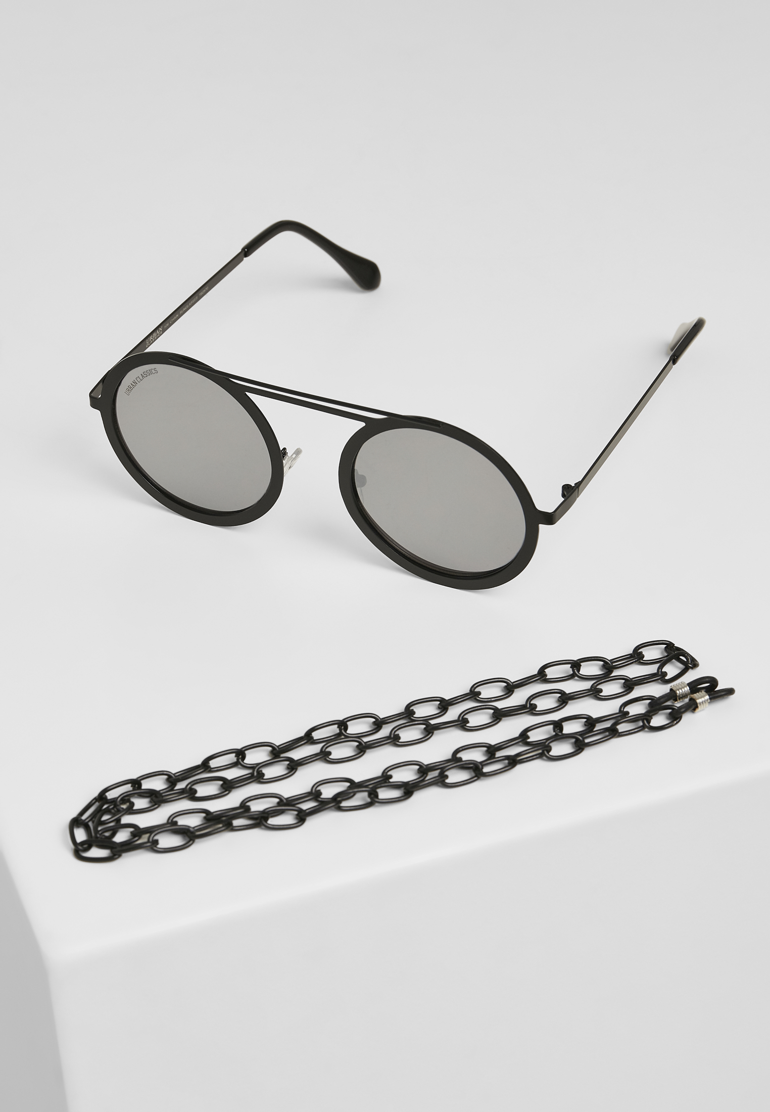 Chain sunglasses
