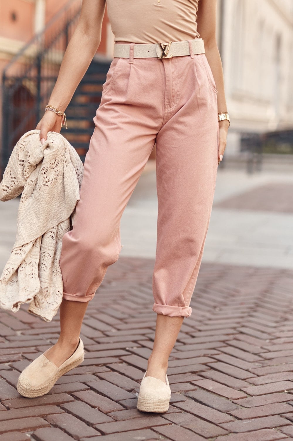 High-waisted denim trousers in dirty pink