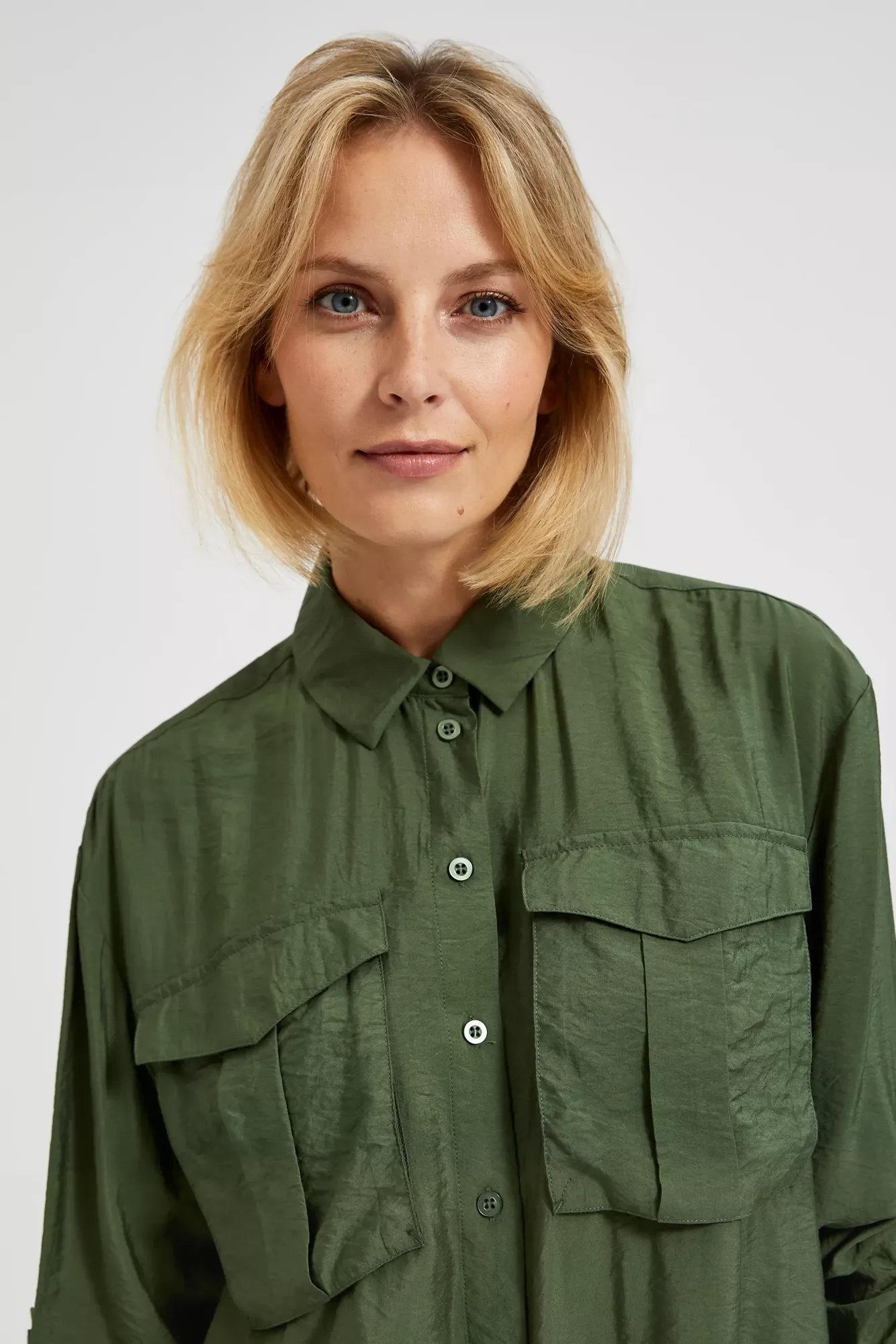 Levně Zelená khaki dámská košile