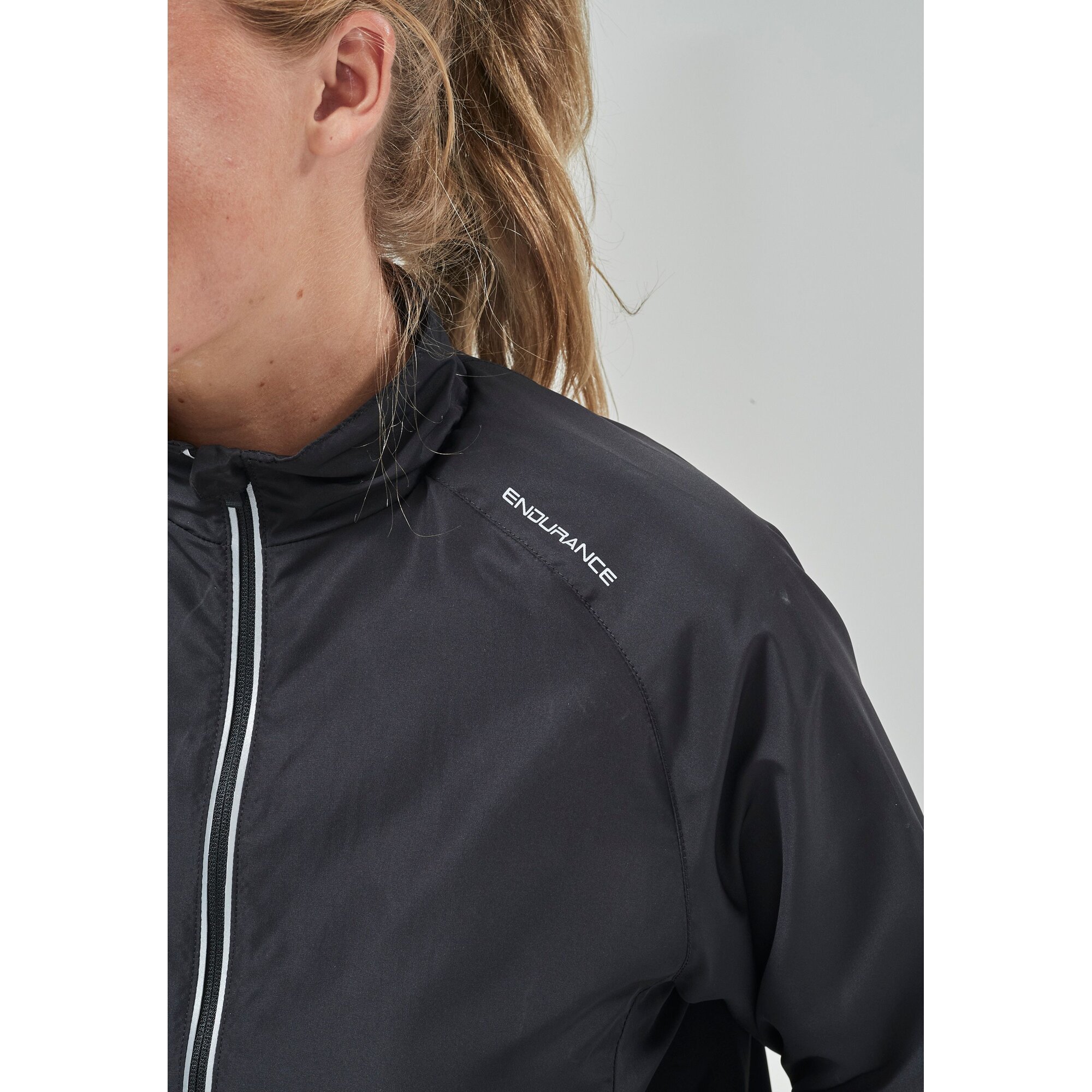 Women's Endurance Shela Running Jacket