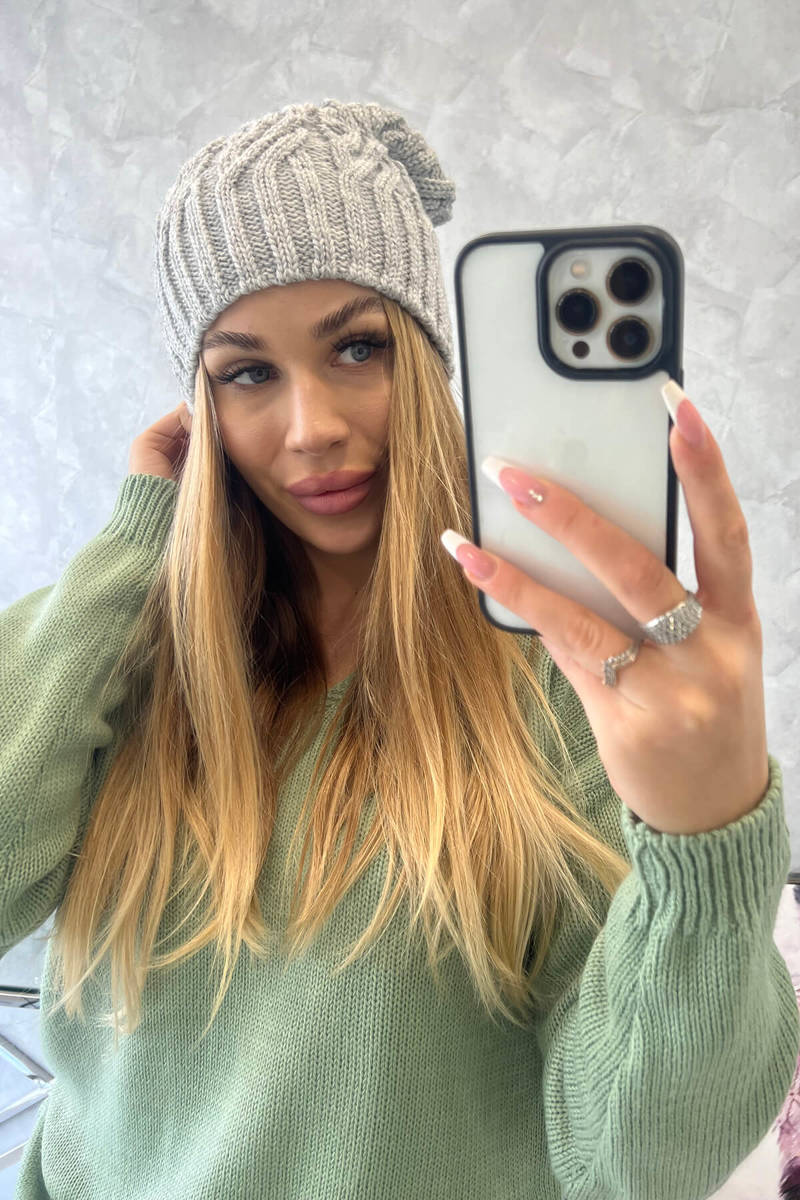 Beanie with fleece Paulina K227 light gray