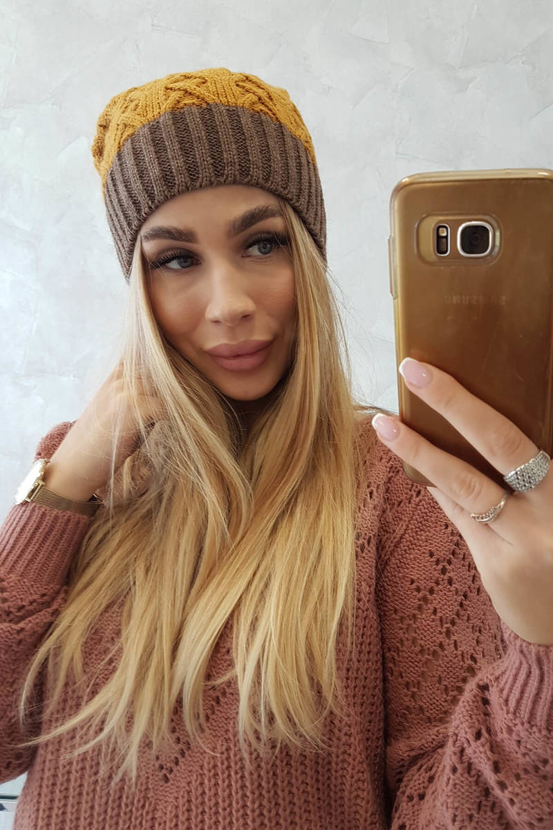 Beanie with fleece Bibiana K264 mocca + mustard