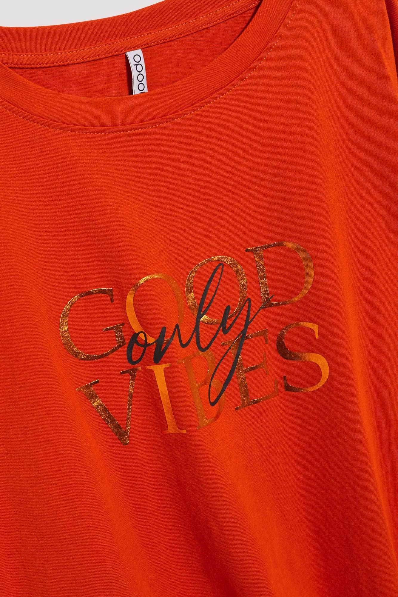 Blouse with inscription and tie