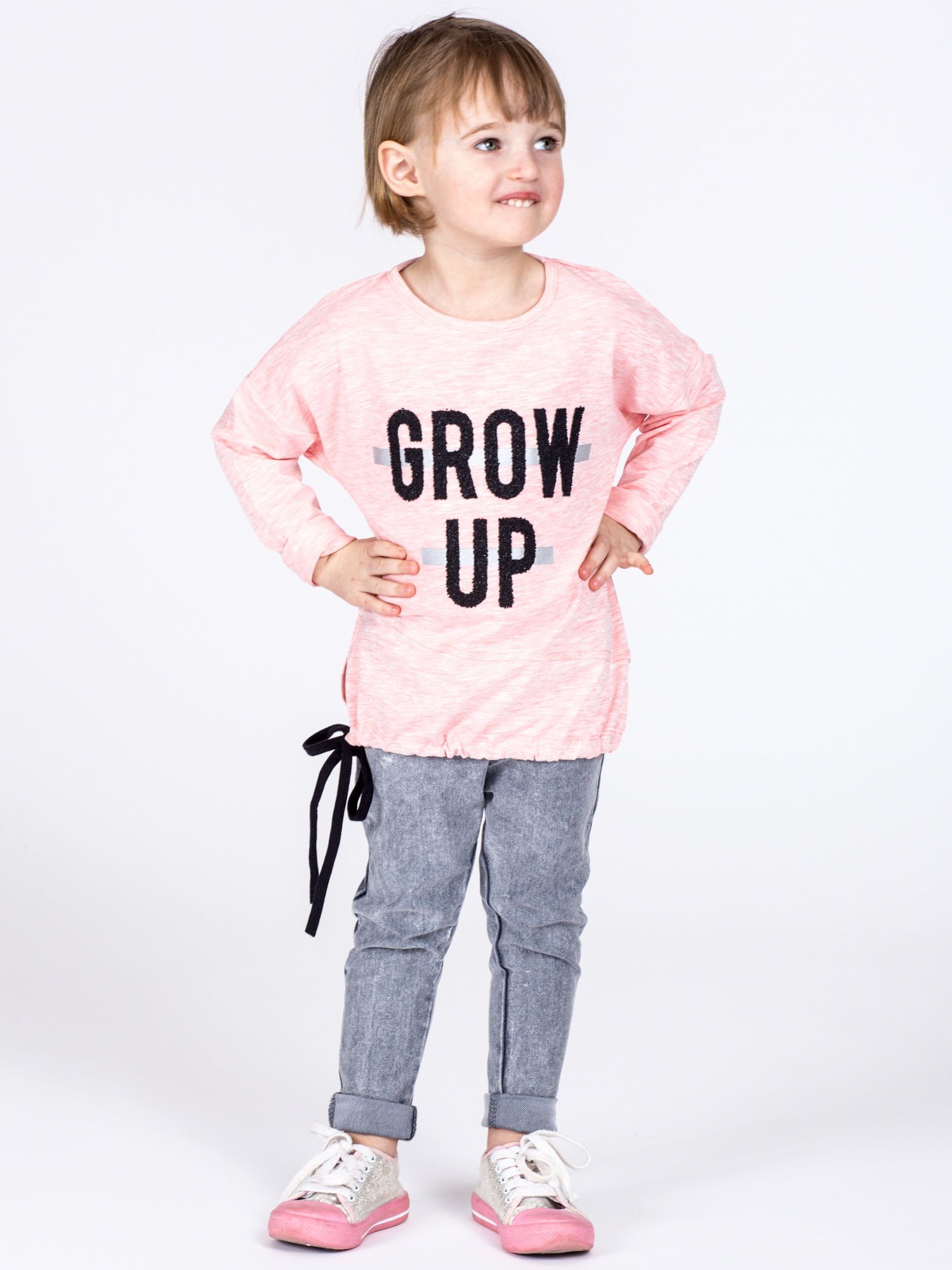 Bluza de bumbac roz a fetelor, cu o inscripție și o țesătură