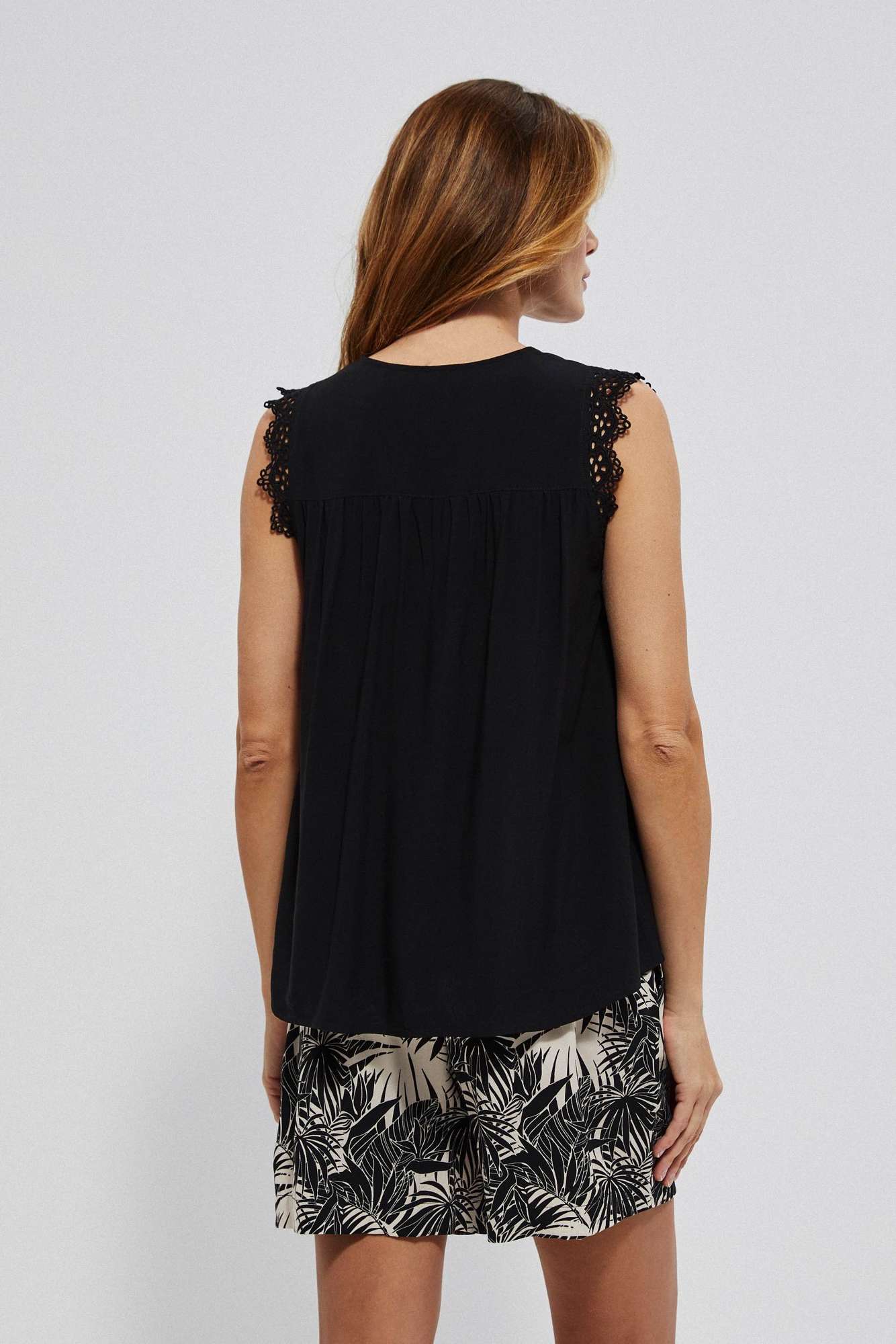 Viscose top with lace