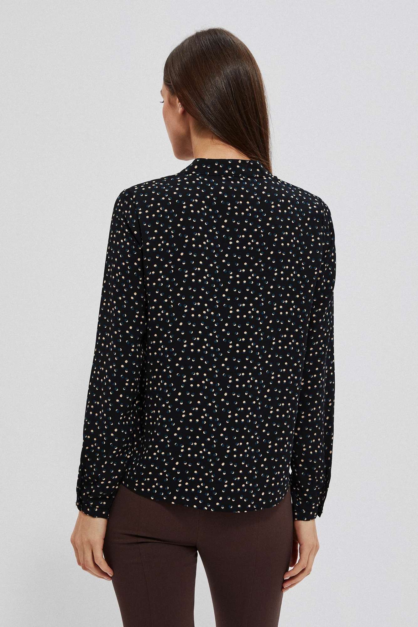 Blouse with print and knotted neckline