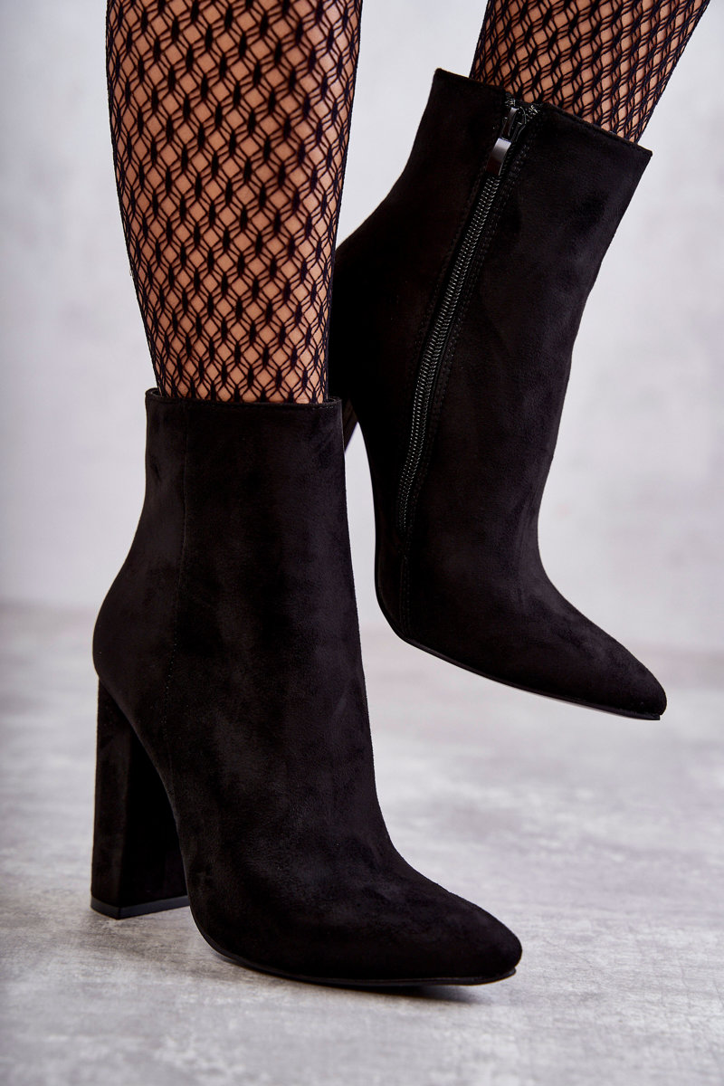 Botine dama, Kesi