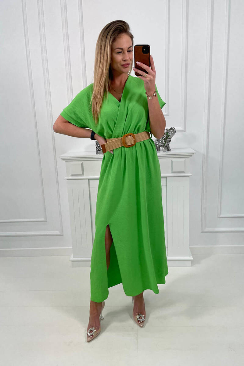 Levně Dlouhé šaty s ozdobným páskem světle zelené barvy