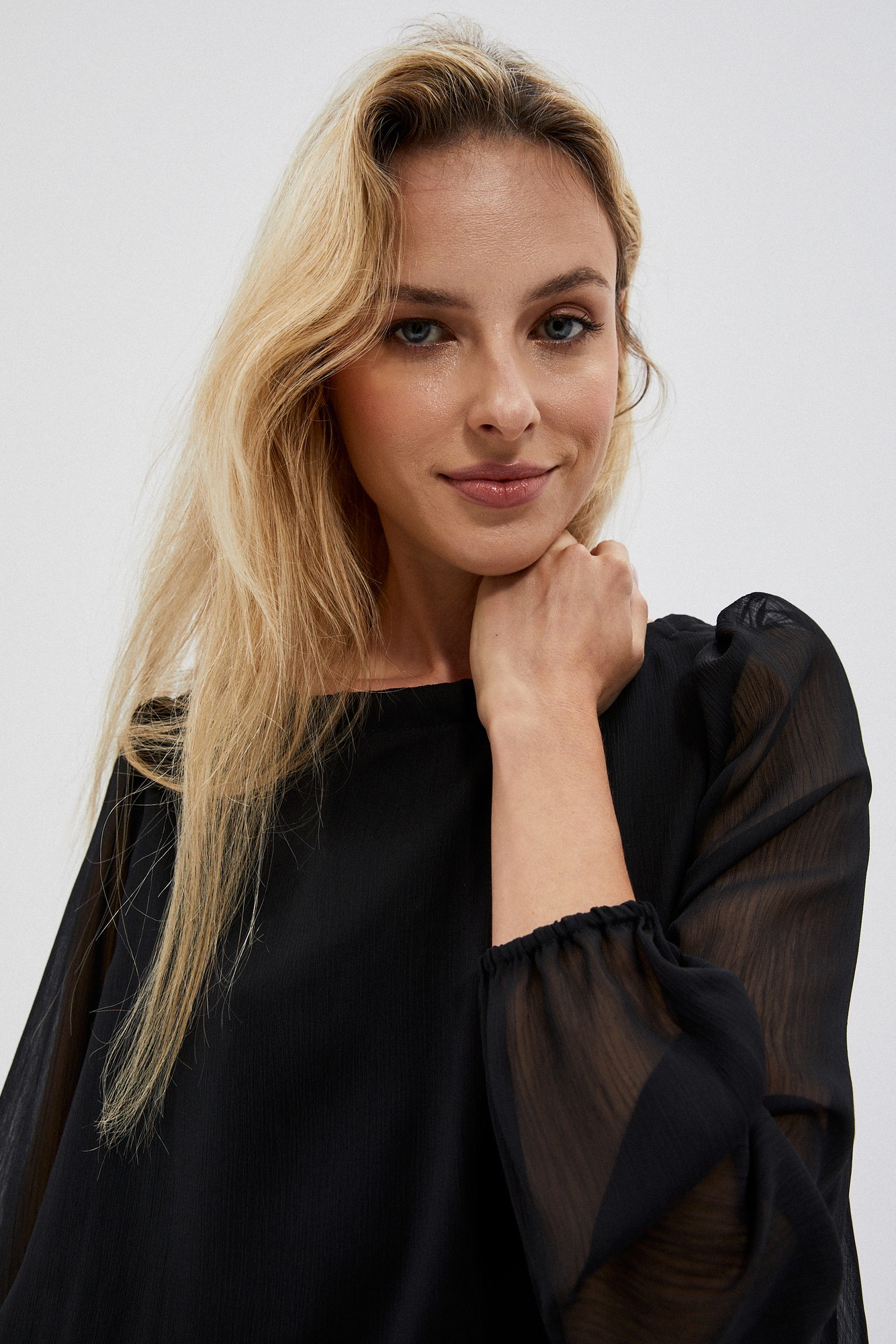 Shirts with fluffy sleeves