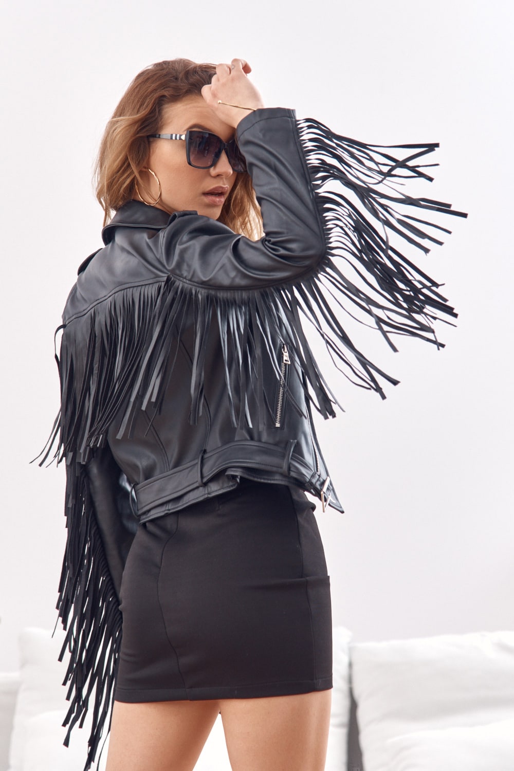 Elegant black pleated skirt